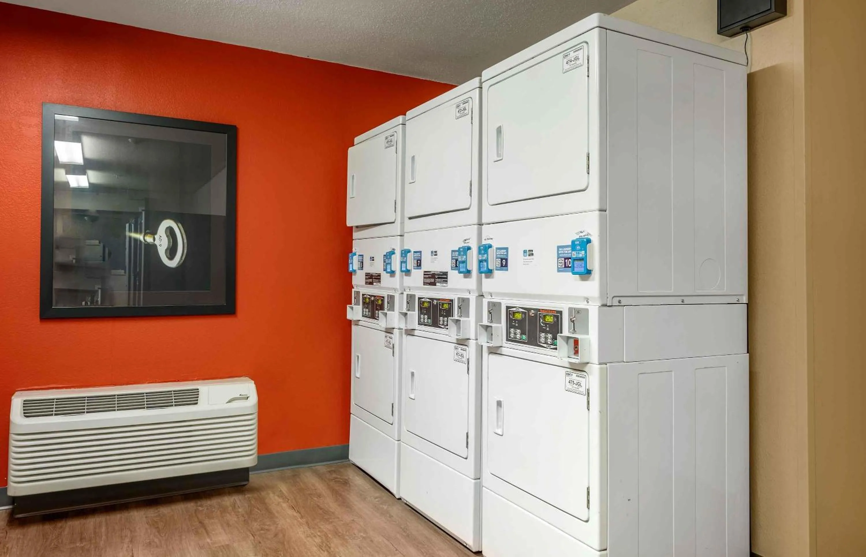 Property building in Extended Stay America Suites - Pittsburgh - Carnegie