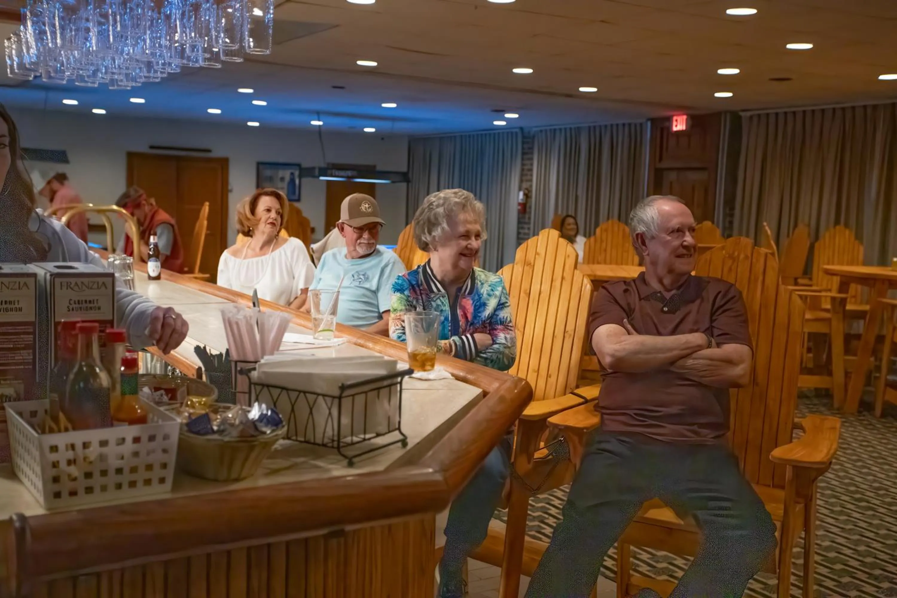 Lounge or bar in Ramada by Wyndham Santee I-95