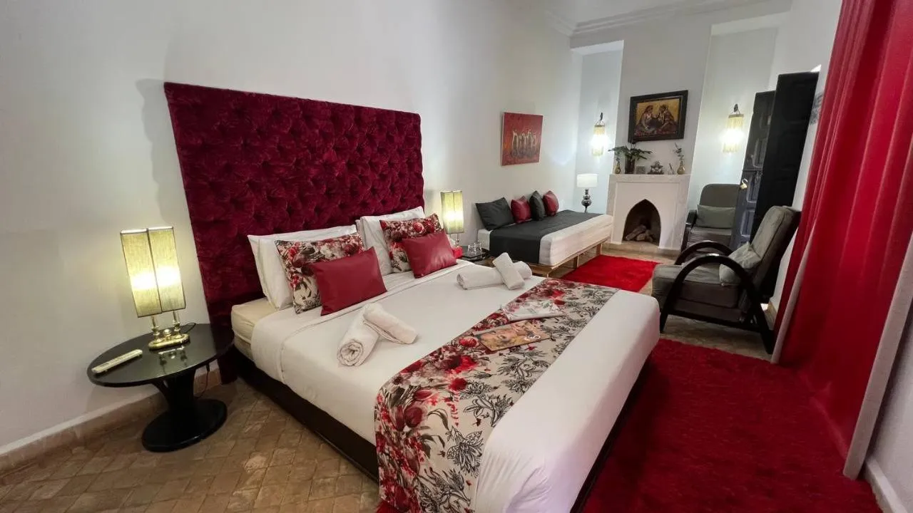 Bed in RIAD PÉNÉLOPE Marrakech