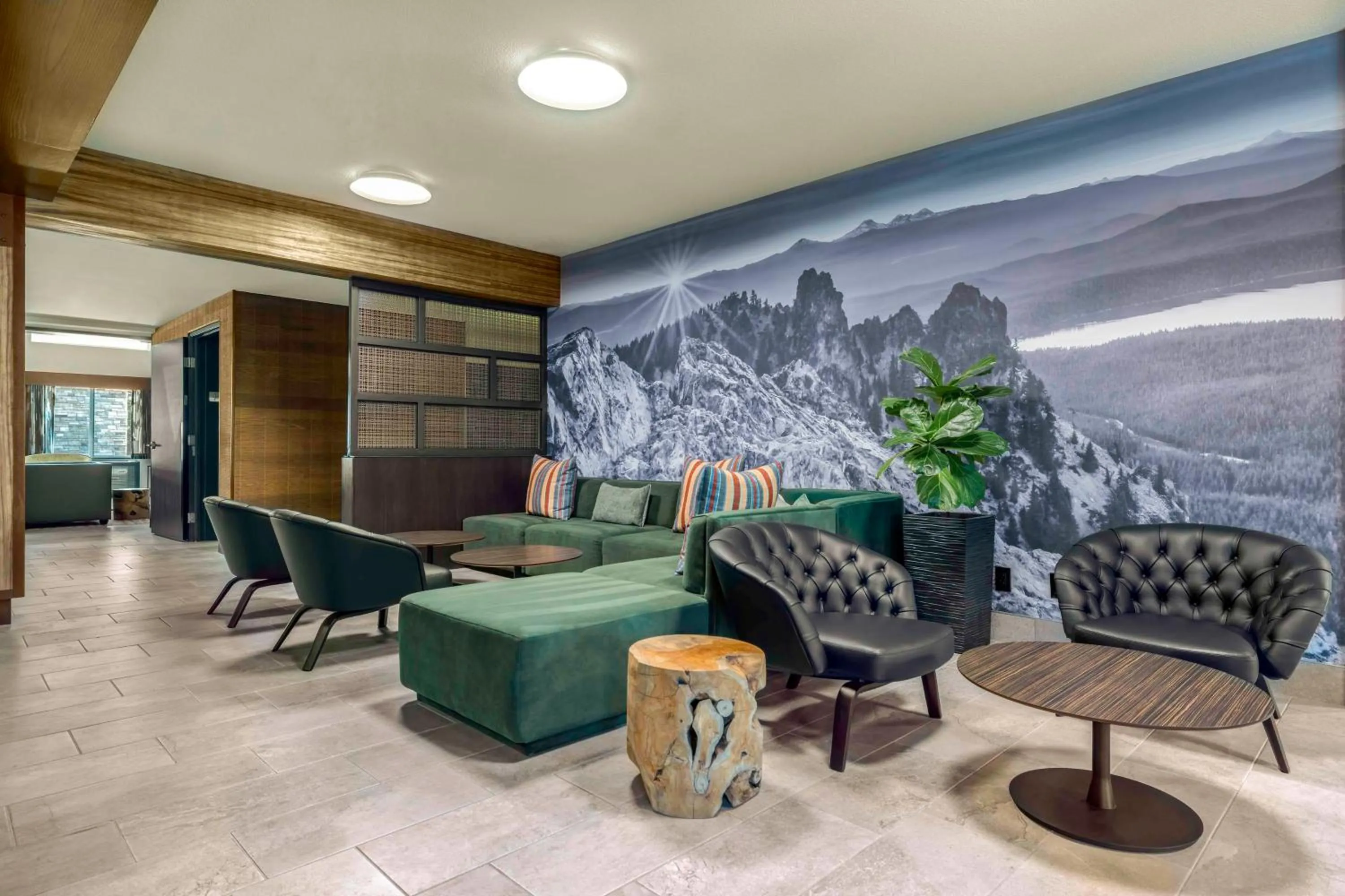 Lobby or reception in The Newberry Hotel Bend, Tapestry Collection by Hilton