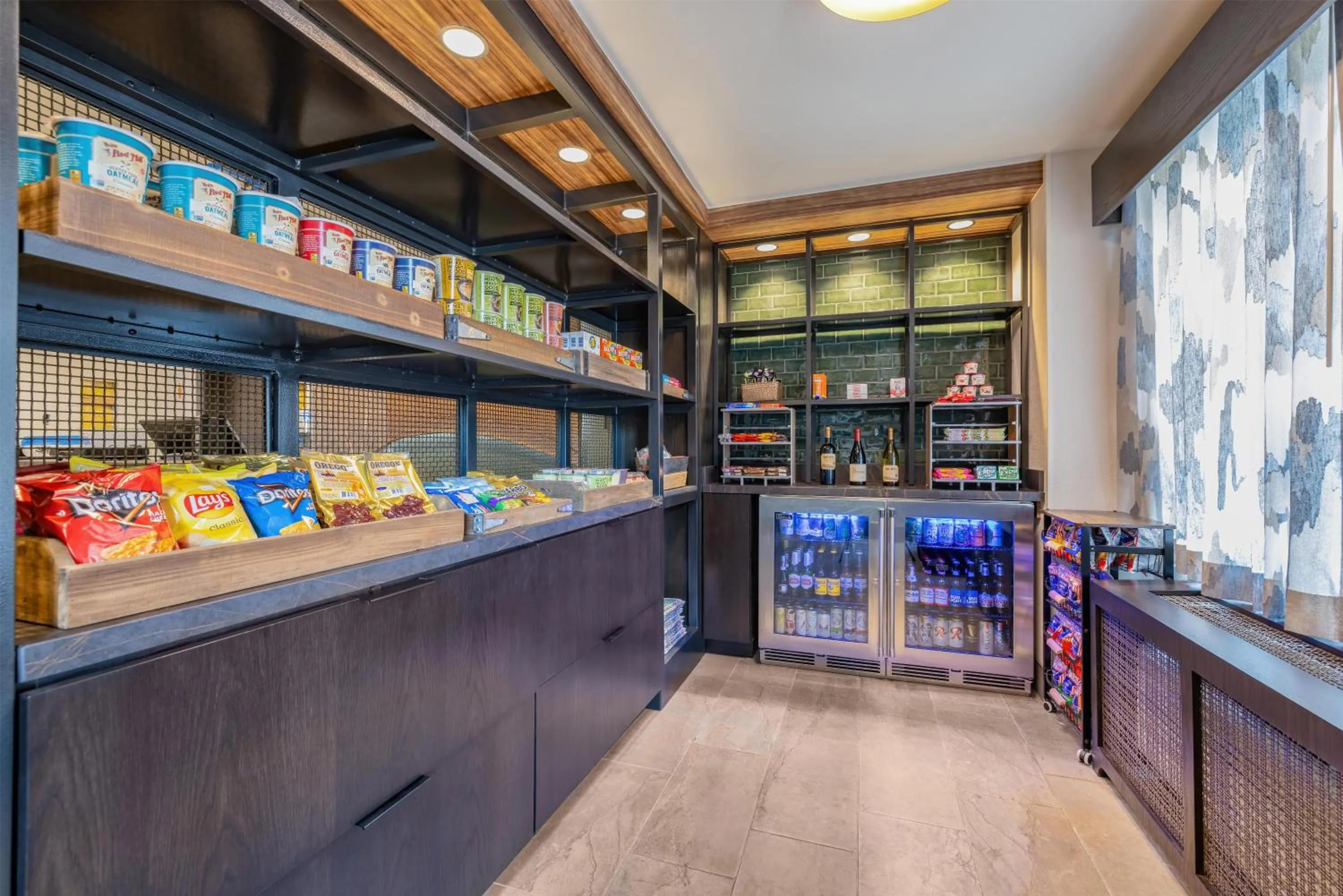 Restaurant/places to eat in The Newberry Hotel Bend, Tapestry Collection by Hilton