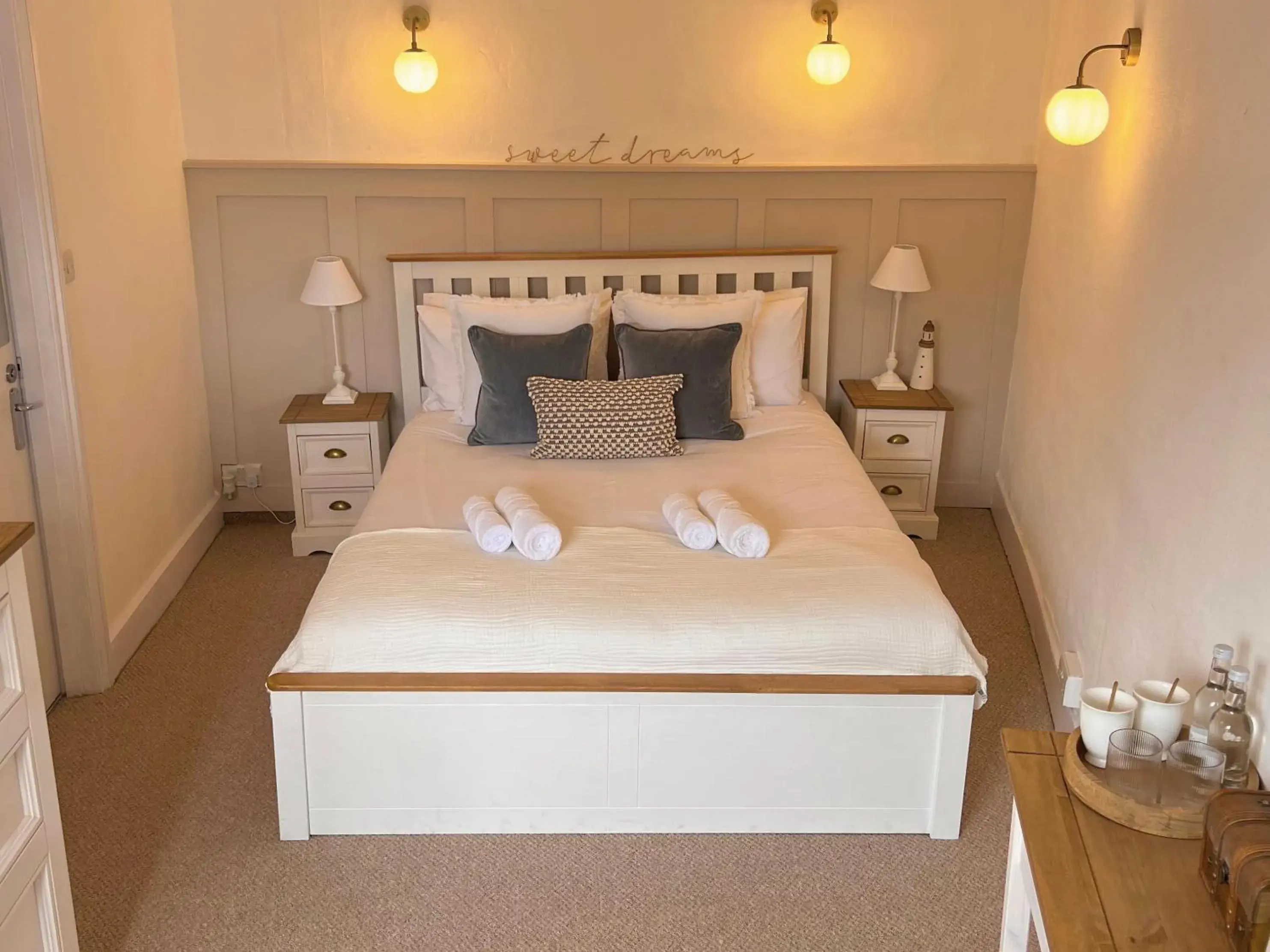 Double Room with Private Bathroom - single occupancy in Black Buoy Inn Double Room with Private Bathroom - single occupancy in Black Buoy Inn