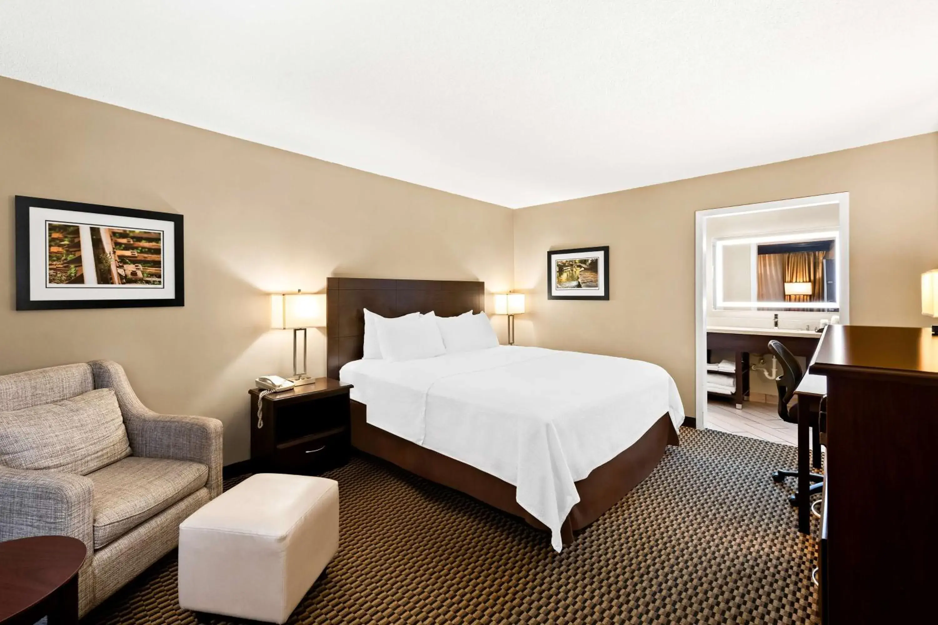 King Room - Non-Smoking in Best Western State Fair Inn King Room - Non-Smoking in Best Western State Fair Inn