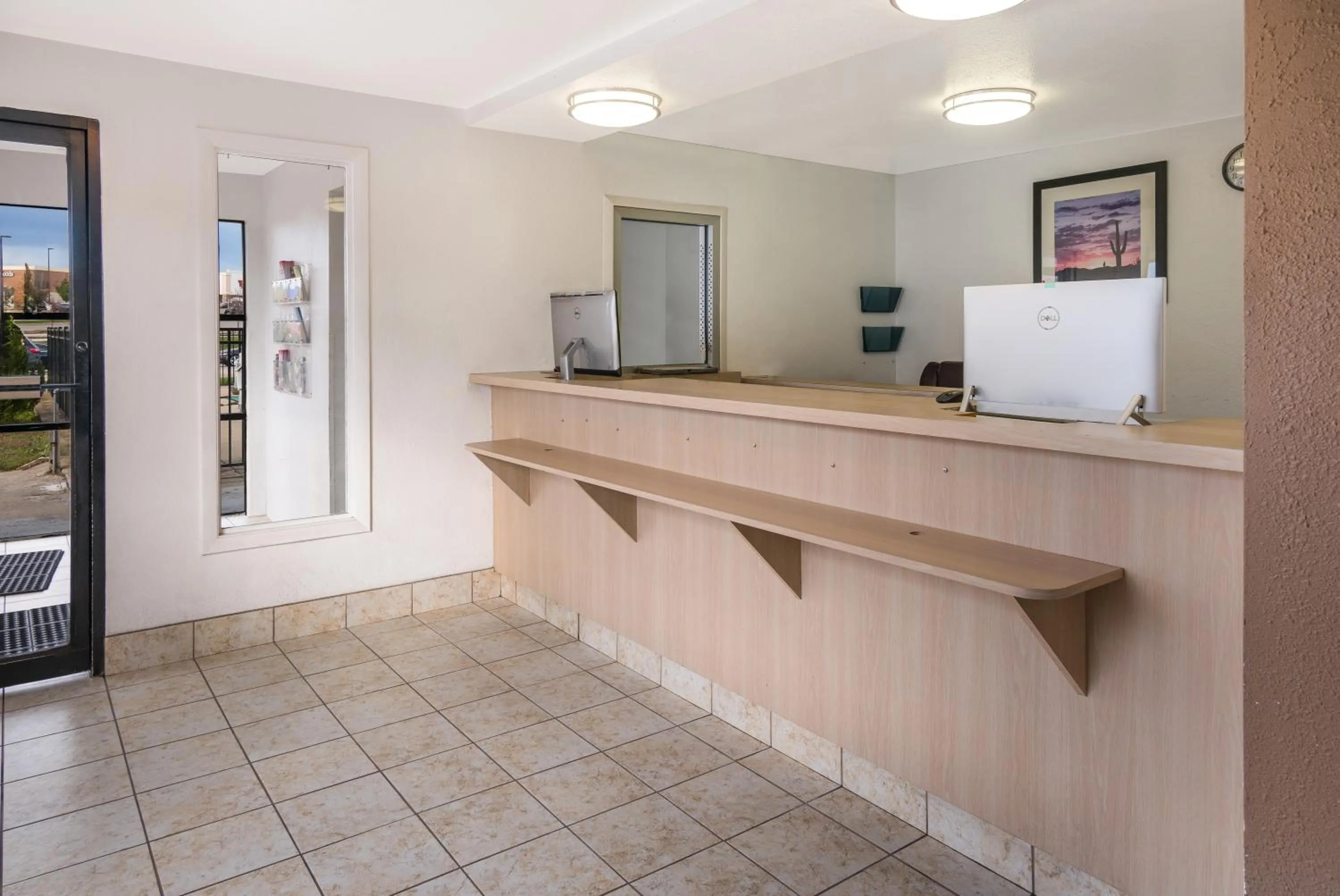 Lobby or reception in Knights Inn Grand Rapids East Airport