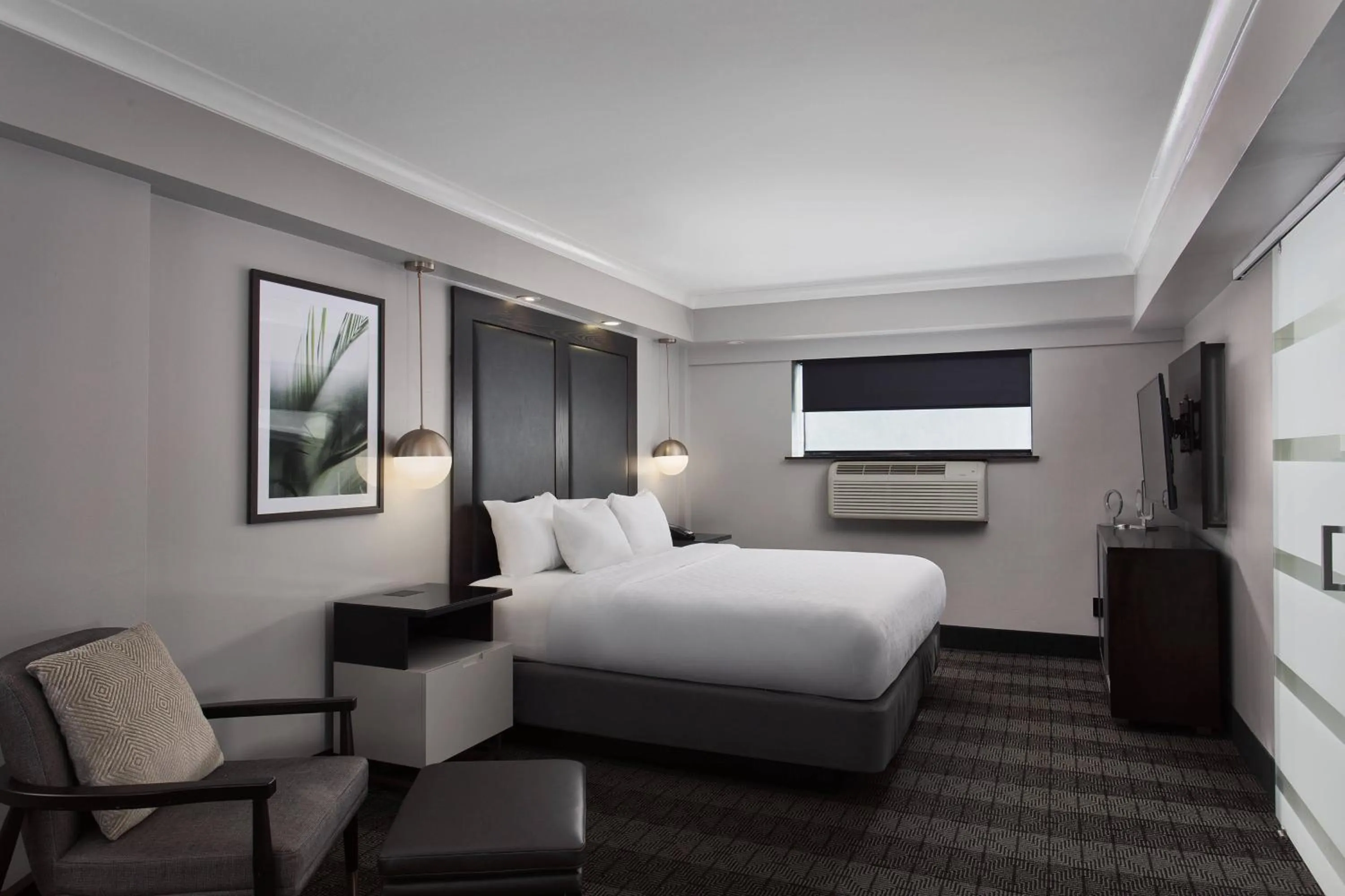 Photo of the whole room, Bed in Hotel Duval, Autograph Collection