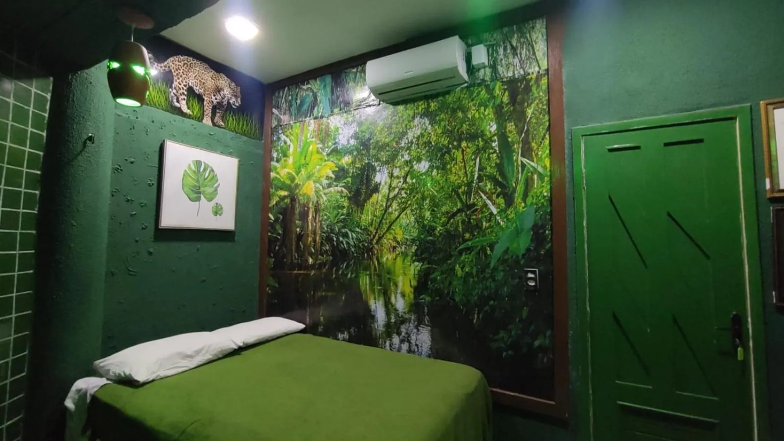 Bed in Hotel Nacional