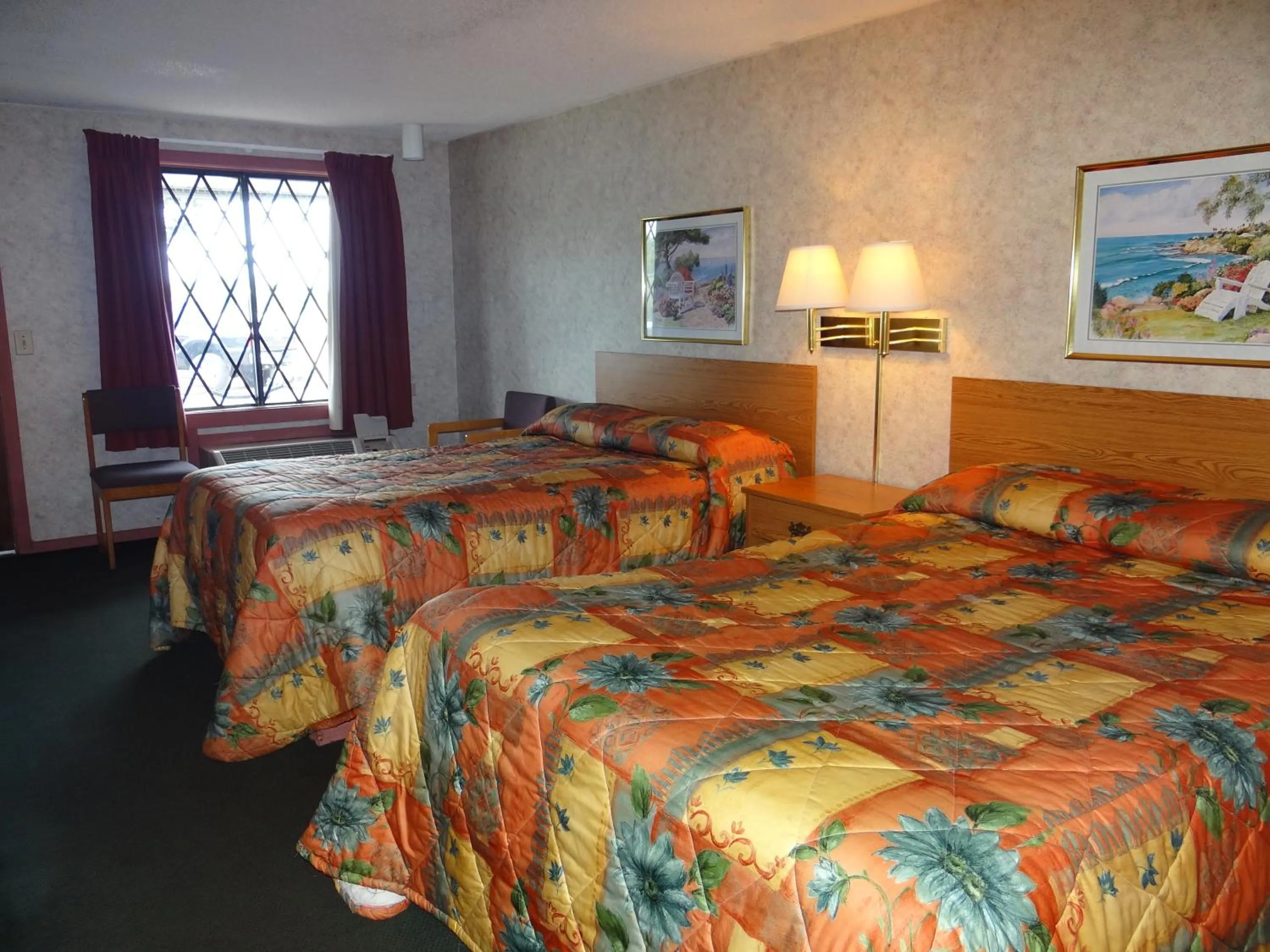 Bed in Motel 6-Hamburg, NY