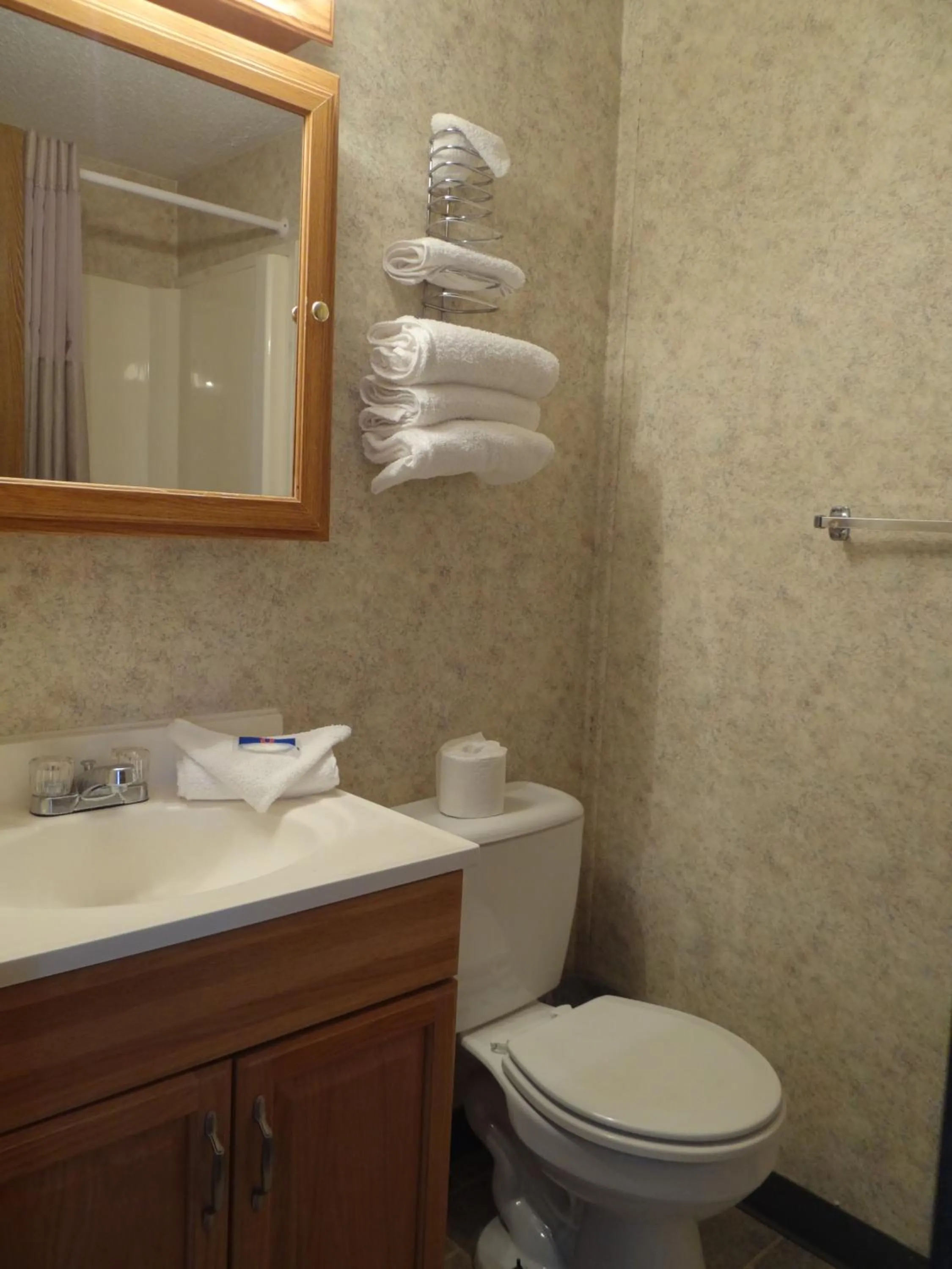 Bathroom in Motel 6-Hamburg, NY