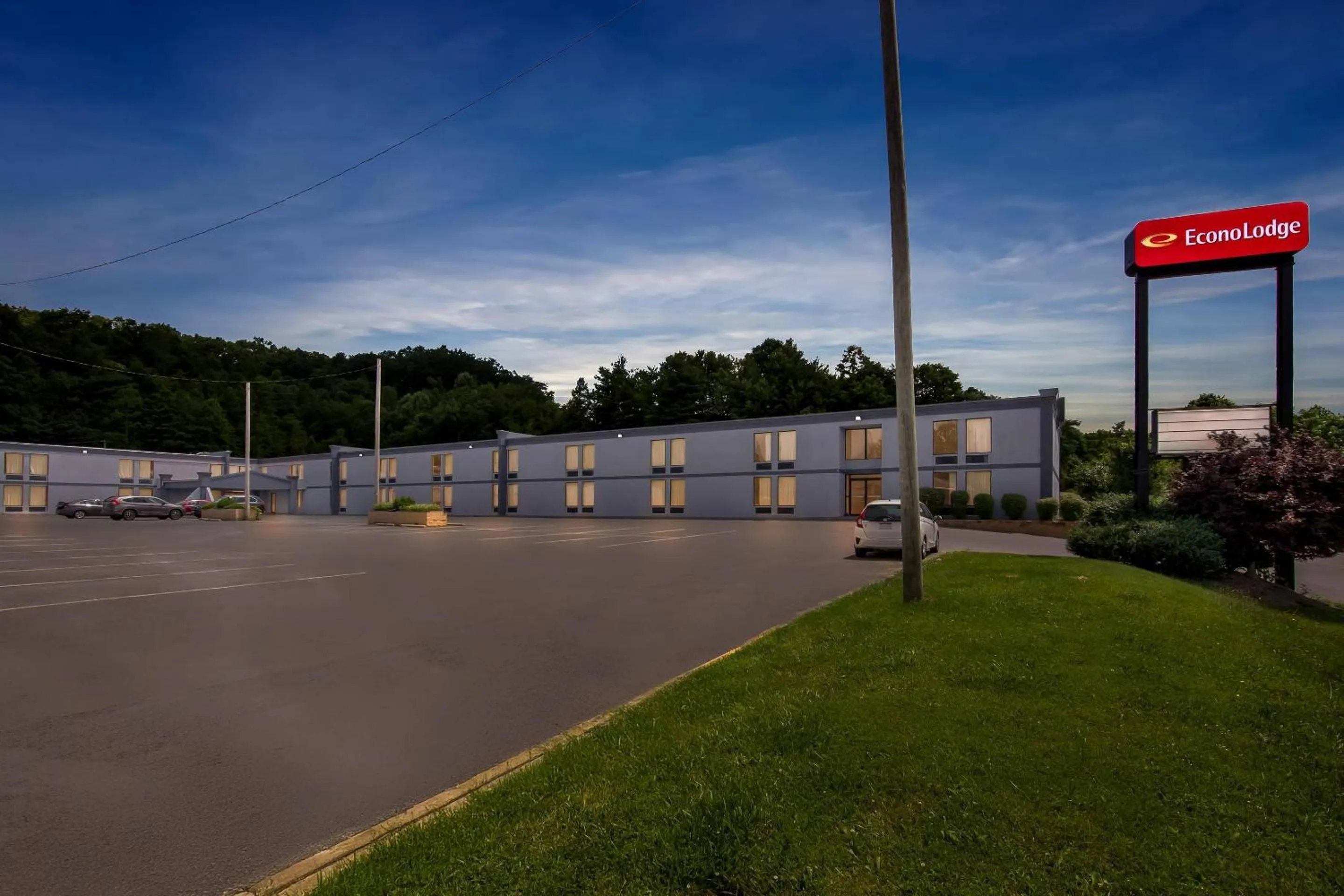 Property building in Econo Lodge Mt Hope - Beckley North