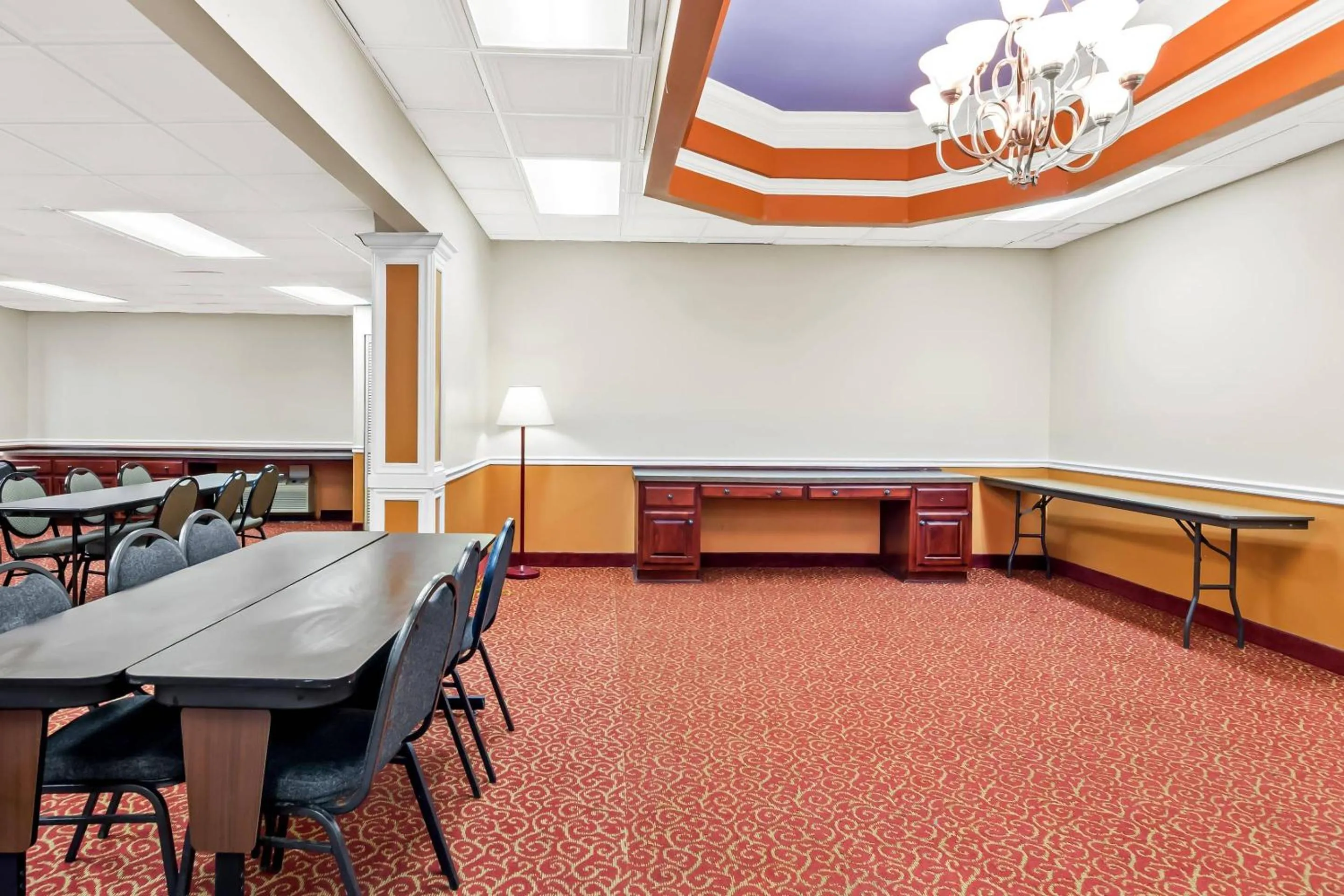 Meeting/conference room in Econo Lodge Mt Hope - Beckley