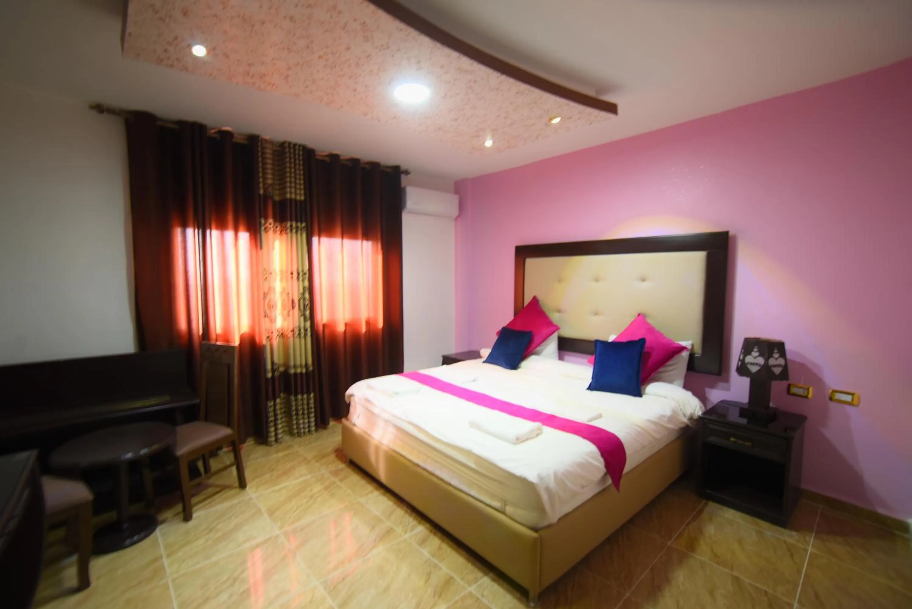 Bed in Petra Guests Hotel