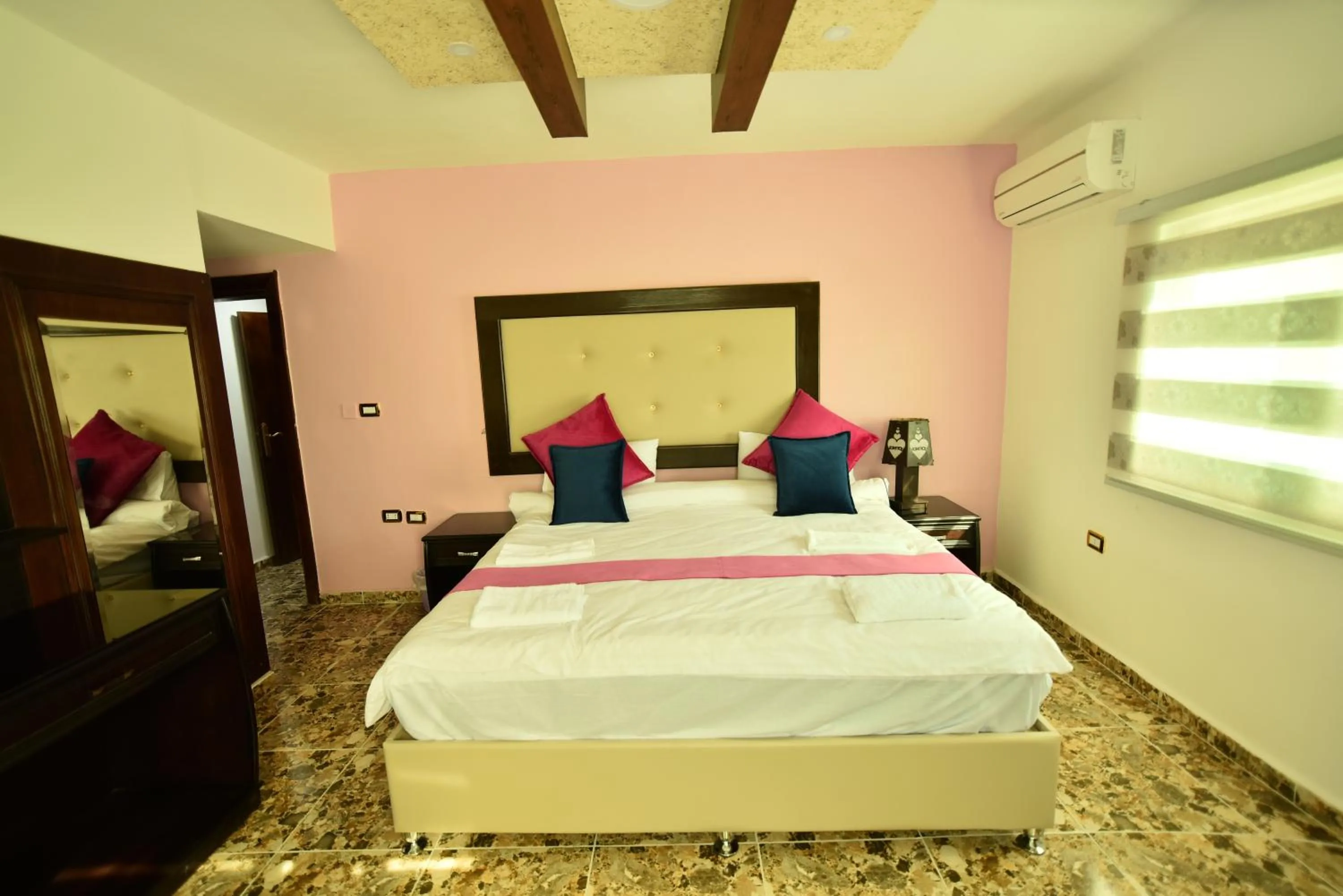 Bed in Petra Guests Hotel