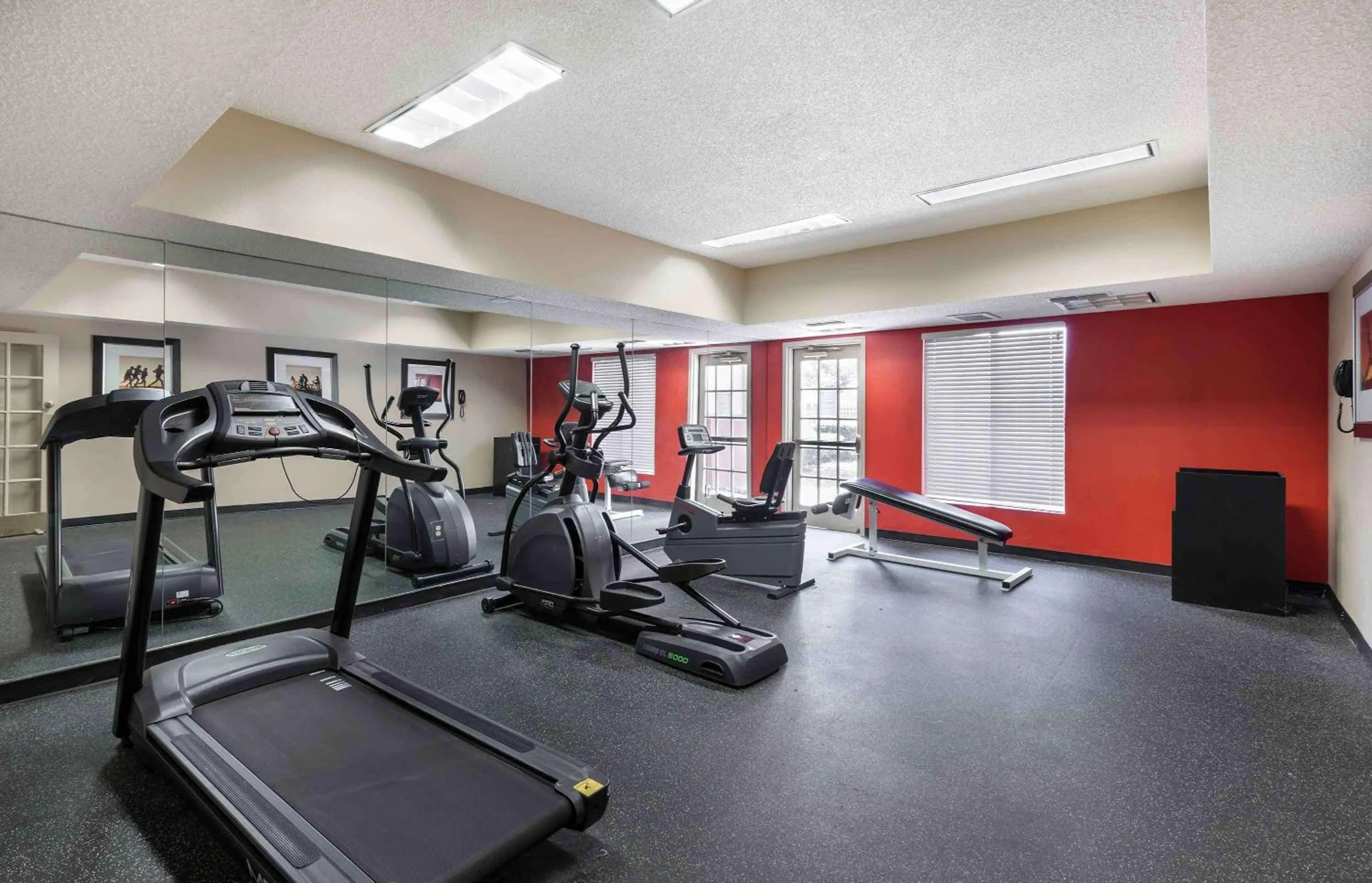 Fitness centre/facilities in Extended Stay America Suites - Dallas - Frankford Road