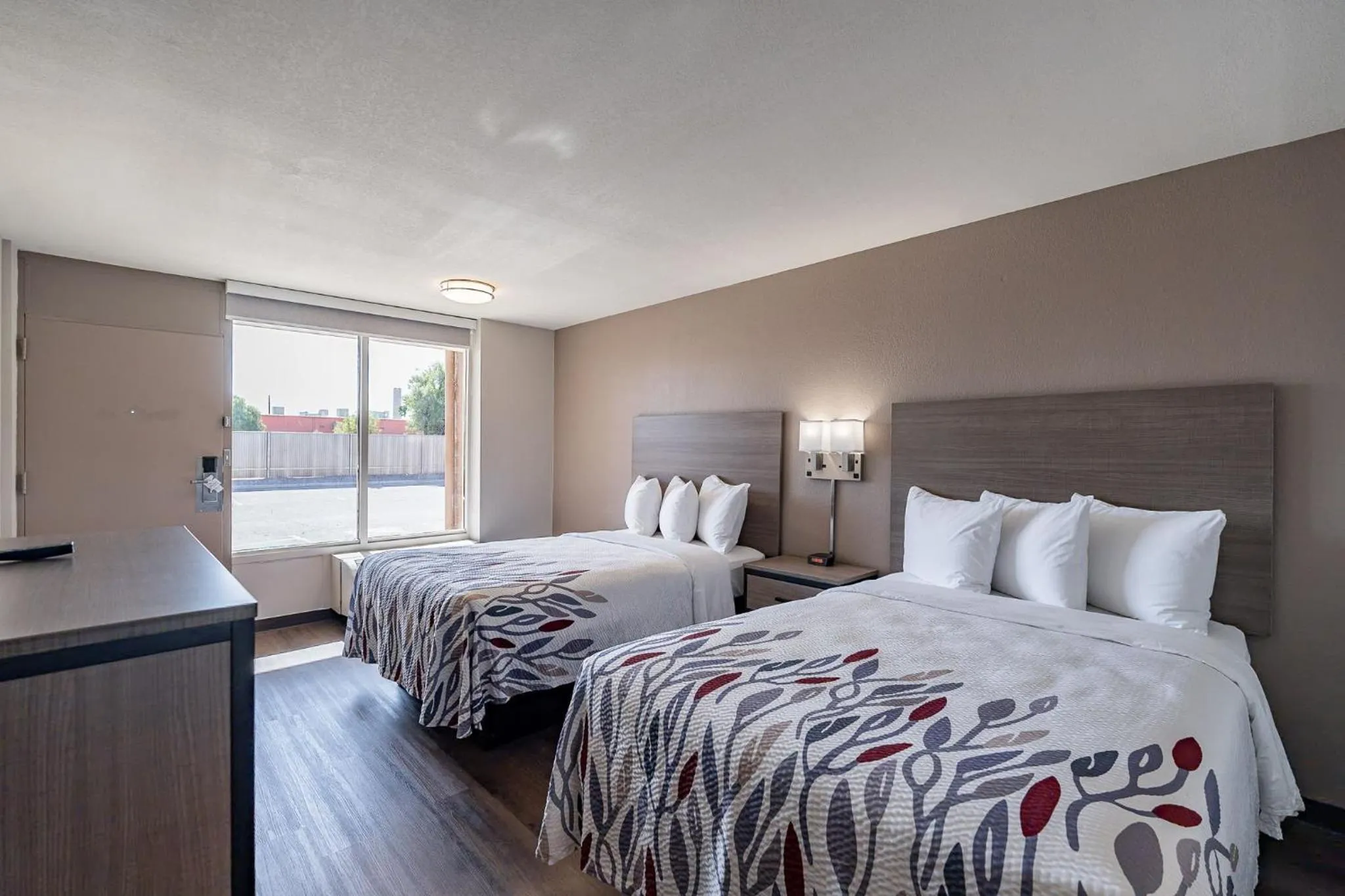 Photo of the whole room in Red Roof Inn Tucson South - Airport