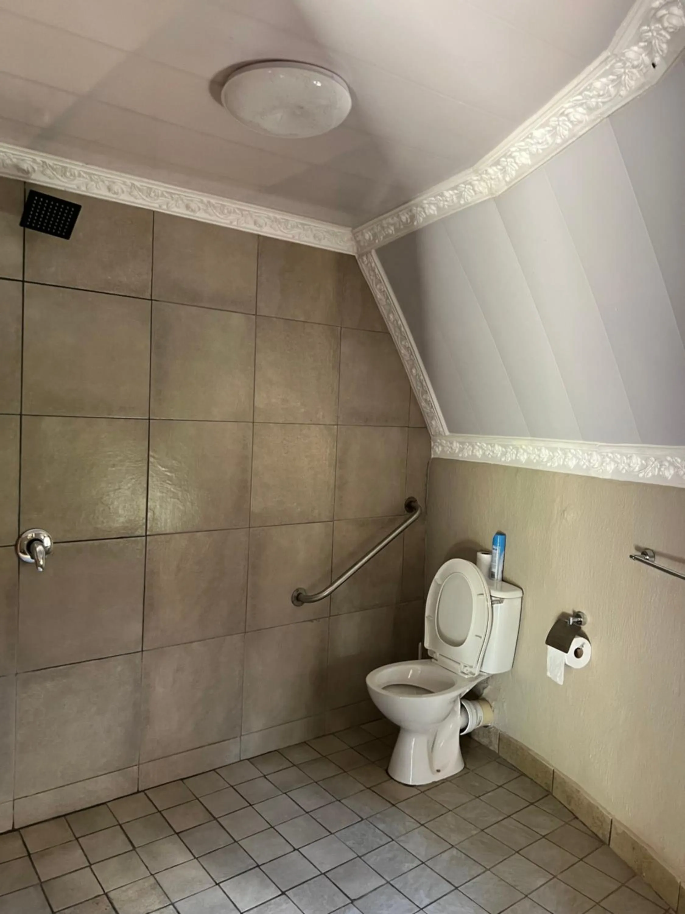 Kwakunje Guest Lodge