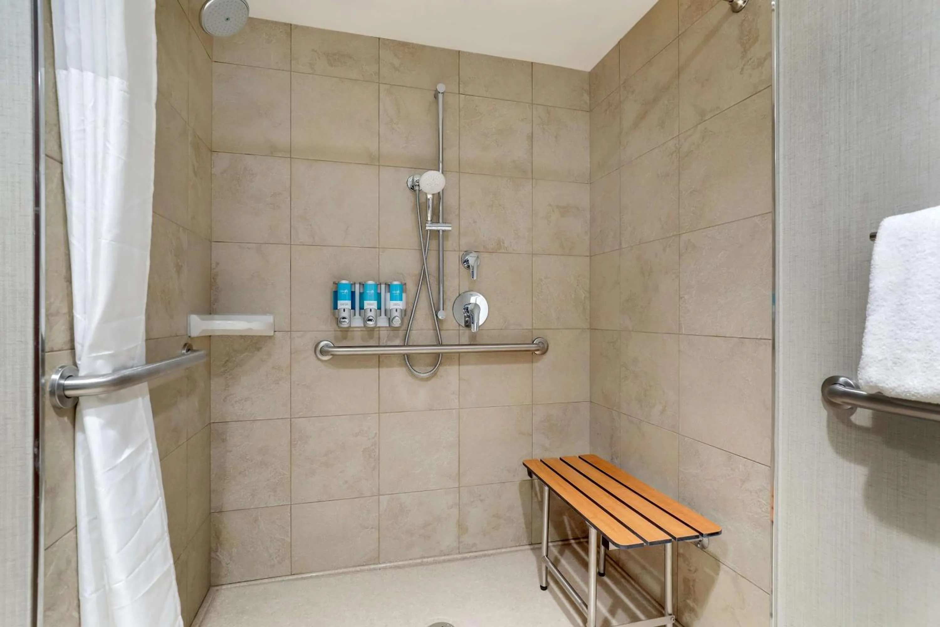 Bathroom in Drury Inn Paducah