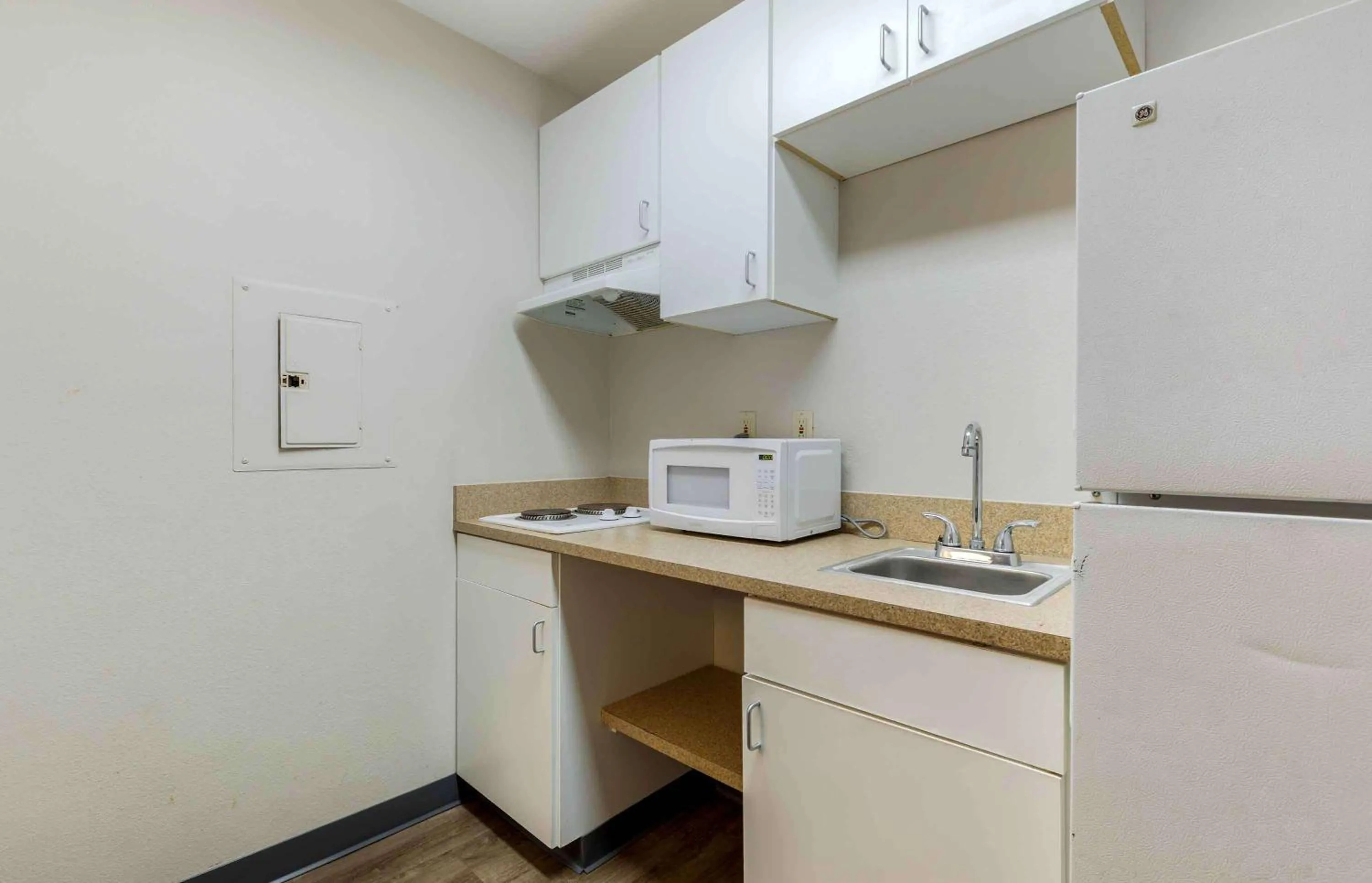 Kitchen or kitchenette in Extended Stay America Suites - Austin - North Central