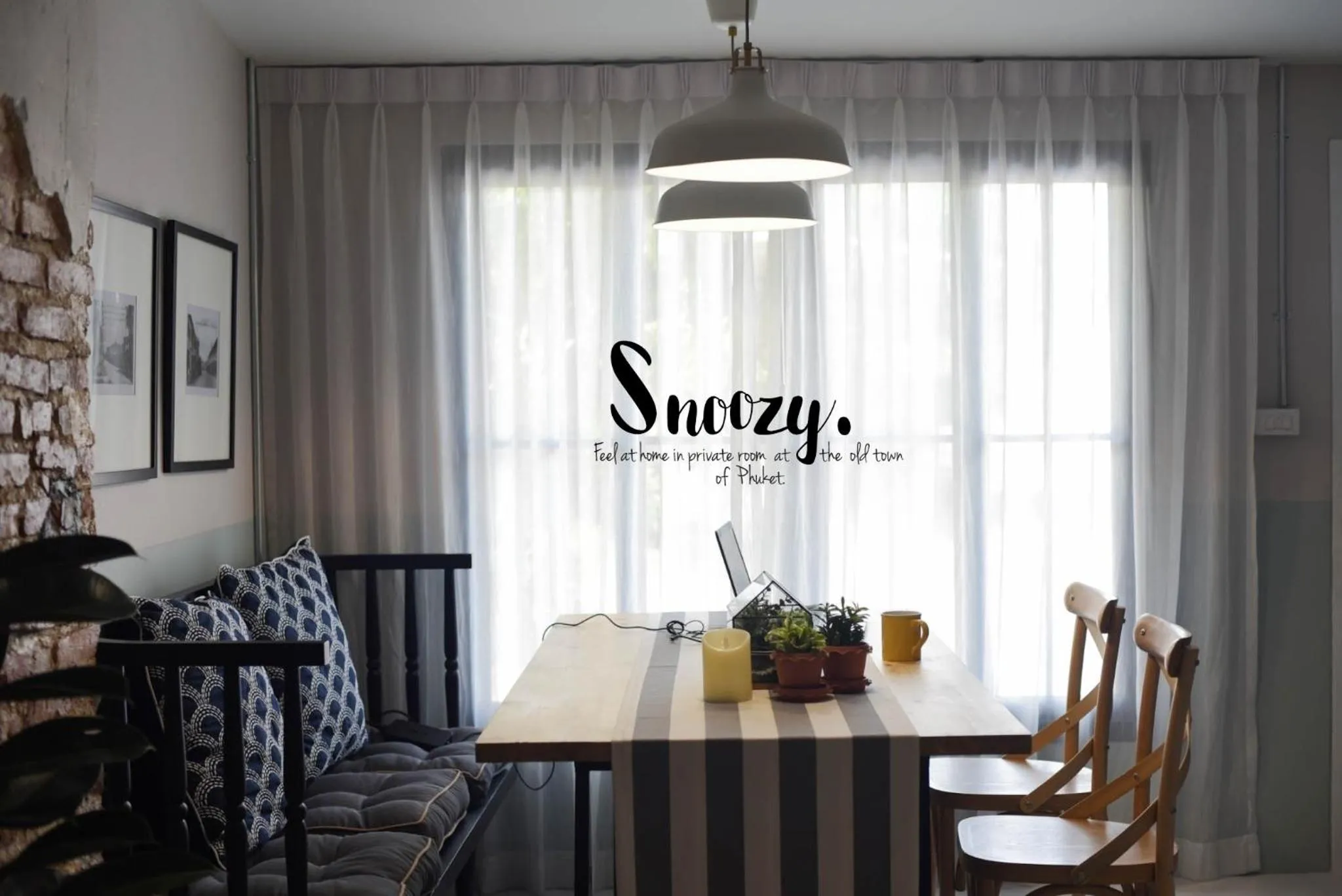 Dining area in Snoozy Guesthouse