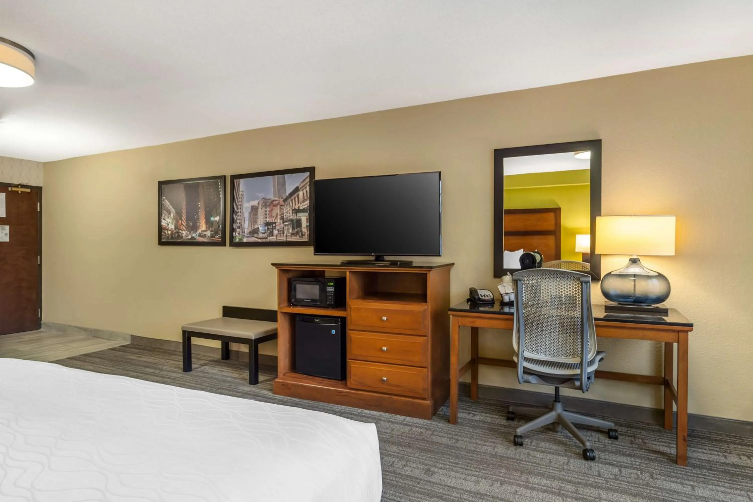Bedroom, Bed in Best Western Plus Houston Energy Corridor