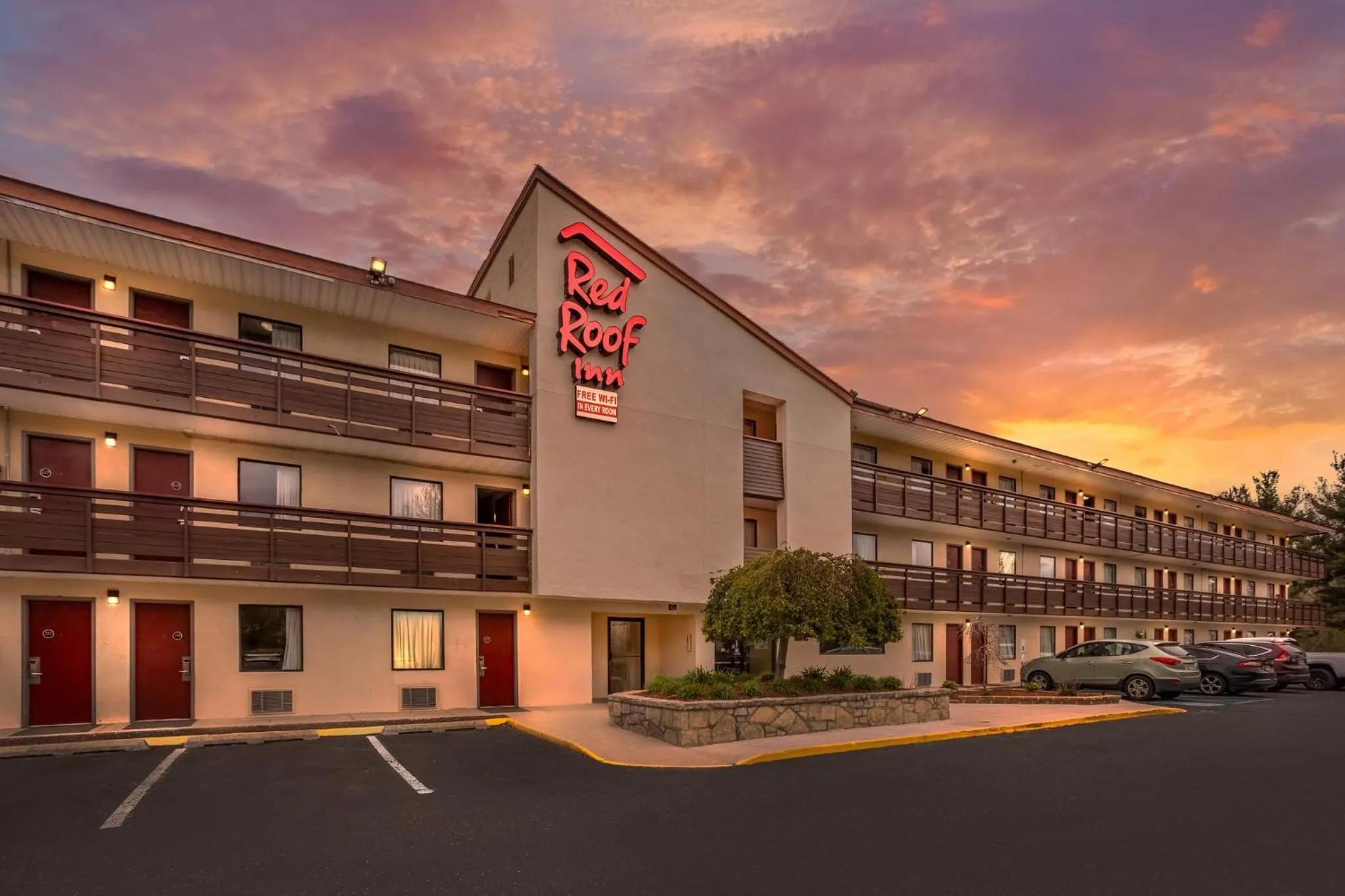Facade/entrance in Red Roof Inn Tinton Falls-Jersey Shore