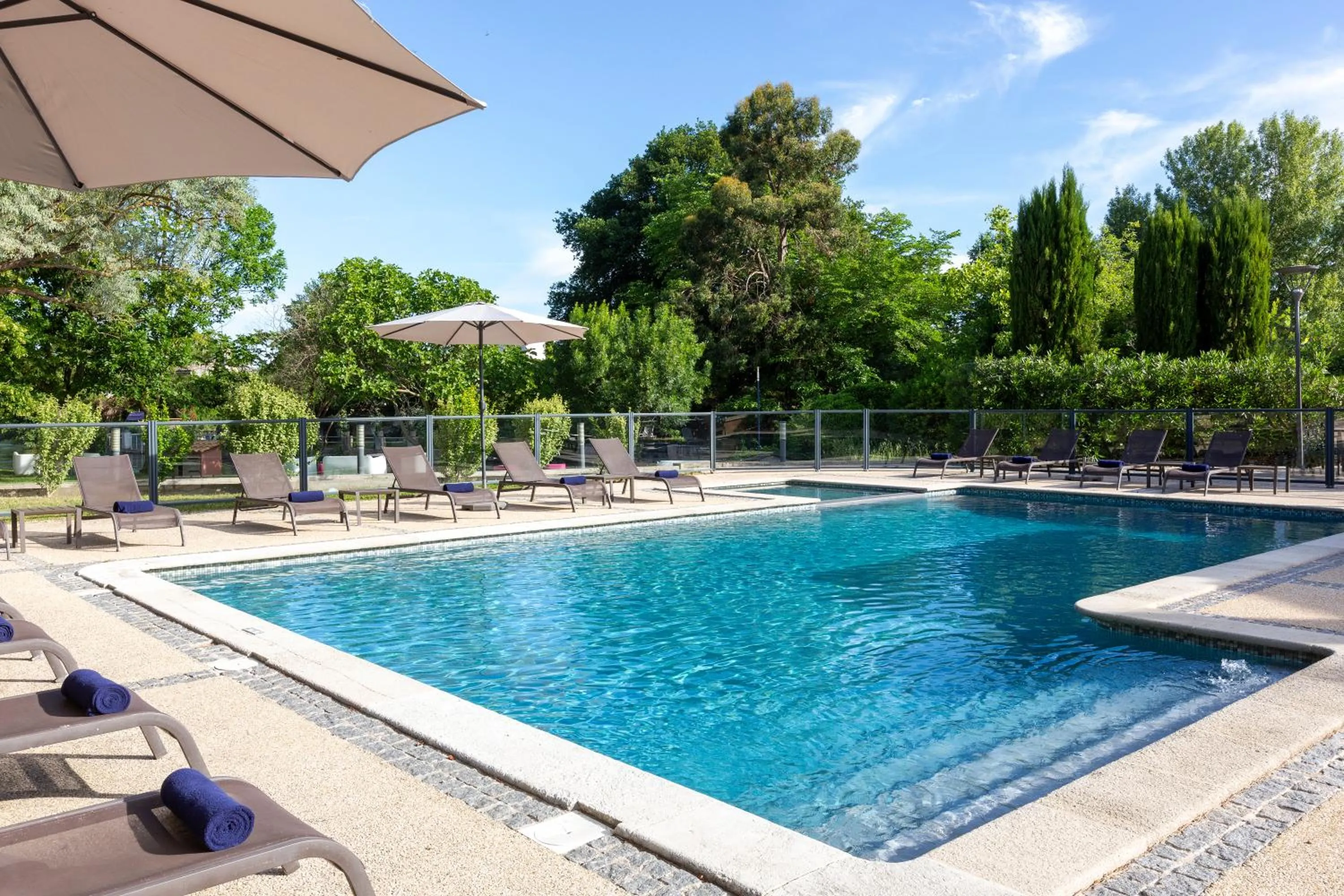 Swimming pool in SOWELL HOTELS Domaine de la Petite Isle