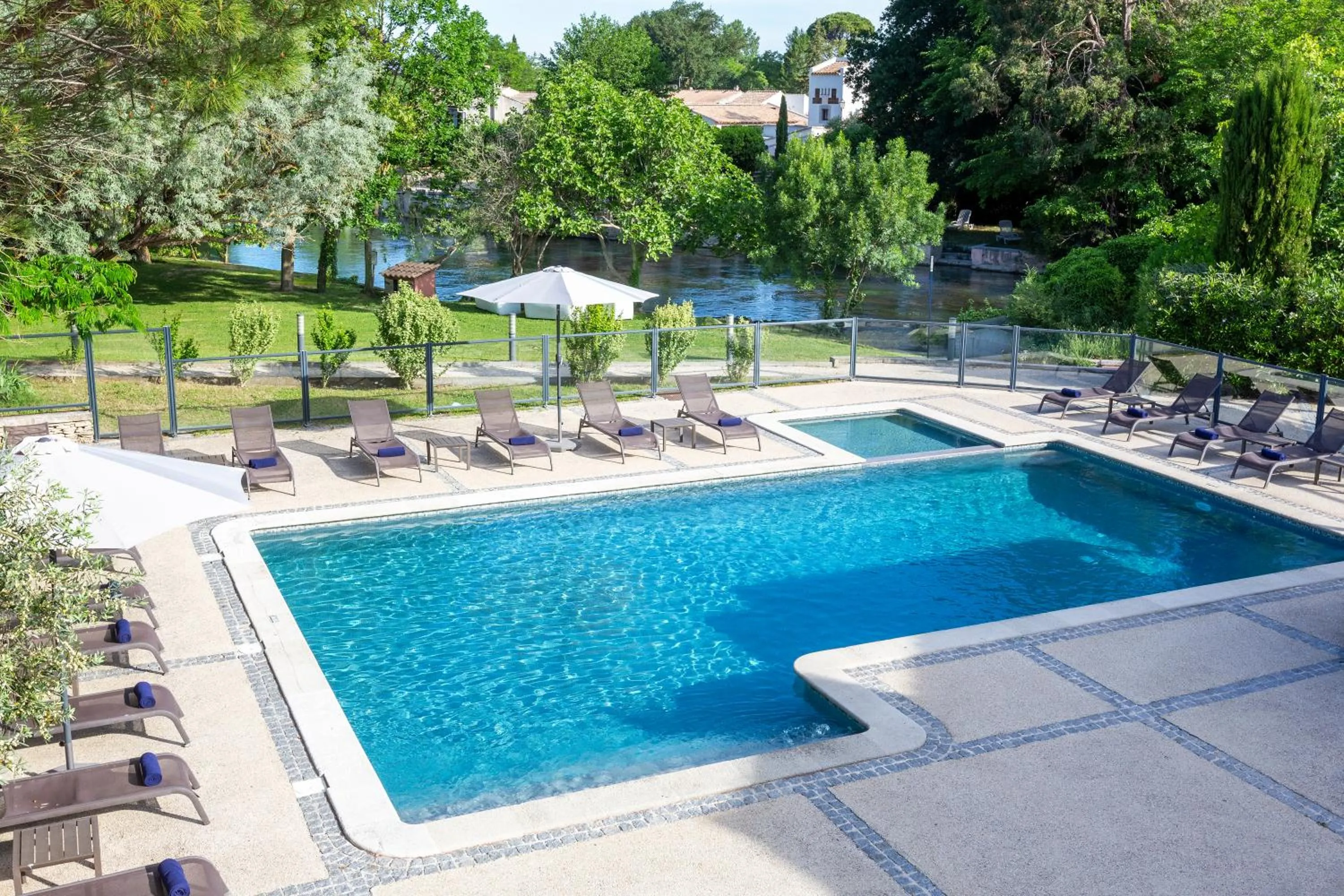 Swimming pool in SOWELL HOTELS Domaine de la Petite Isle