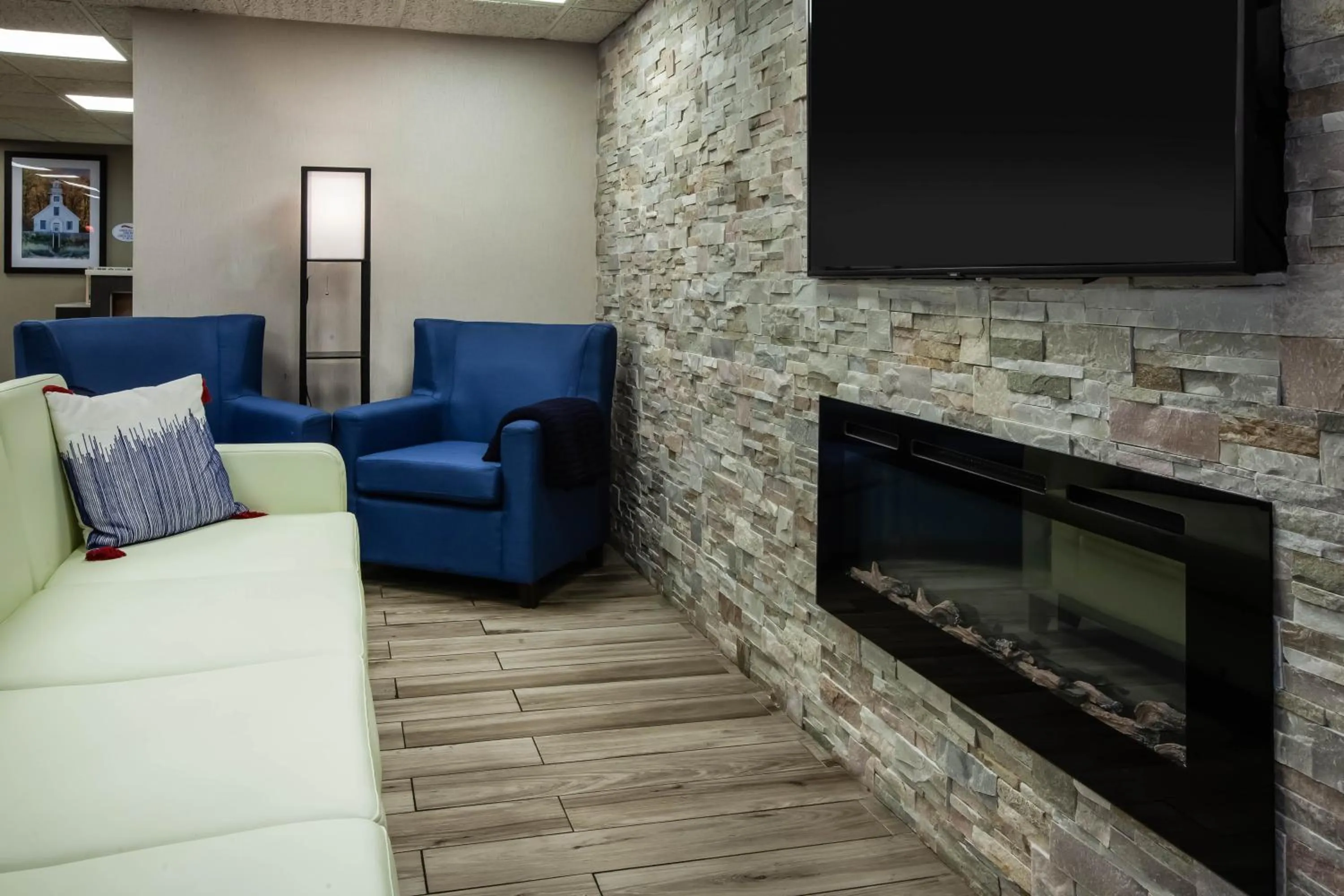 Lobby or reception in Baymont by Wyndham Traverse City