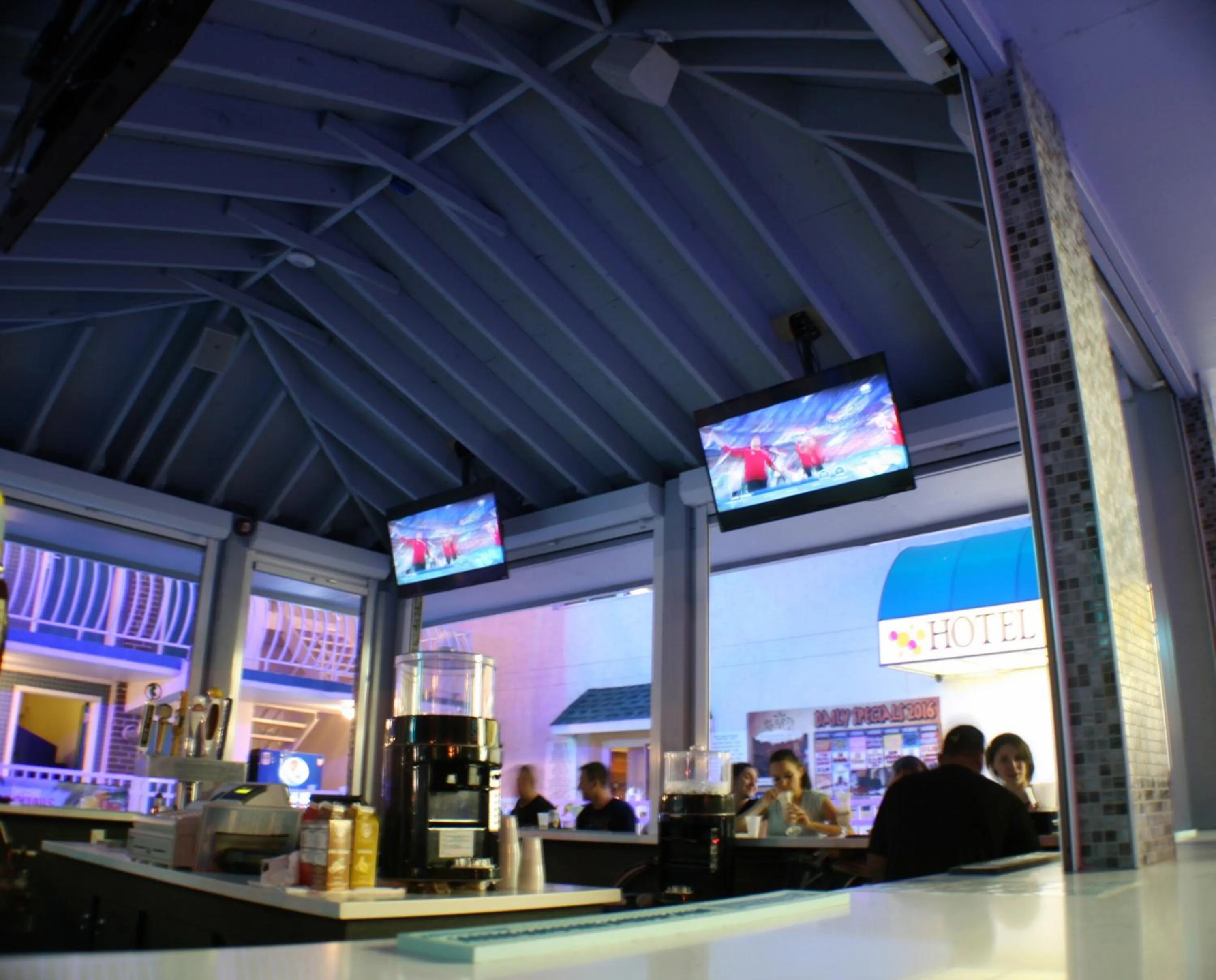 Lounge or bar in Bolero Resort