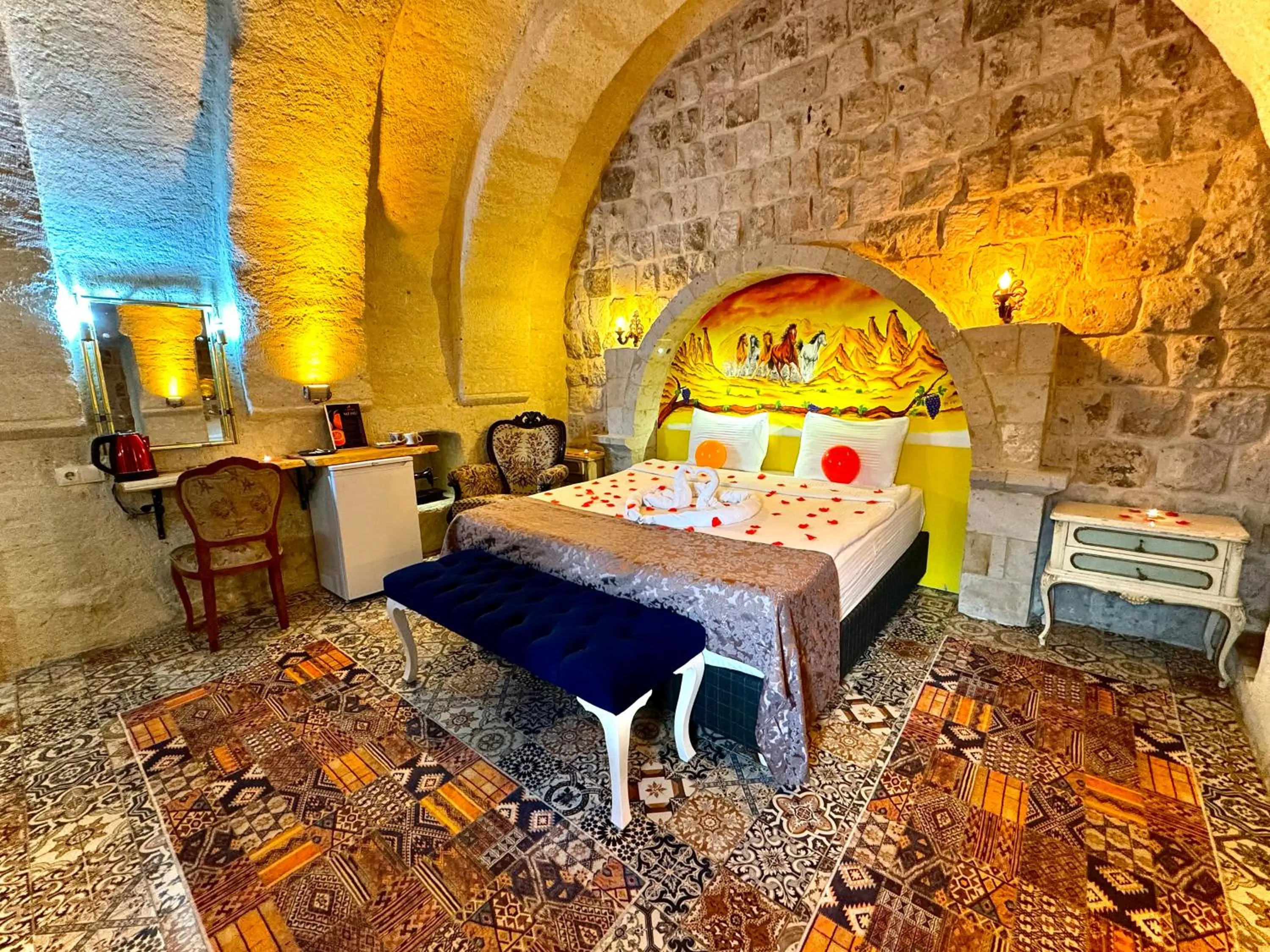 Bed in THE RED HORSE HOTEL