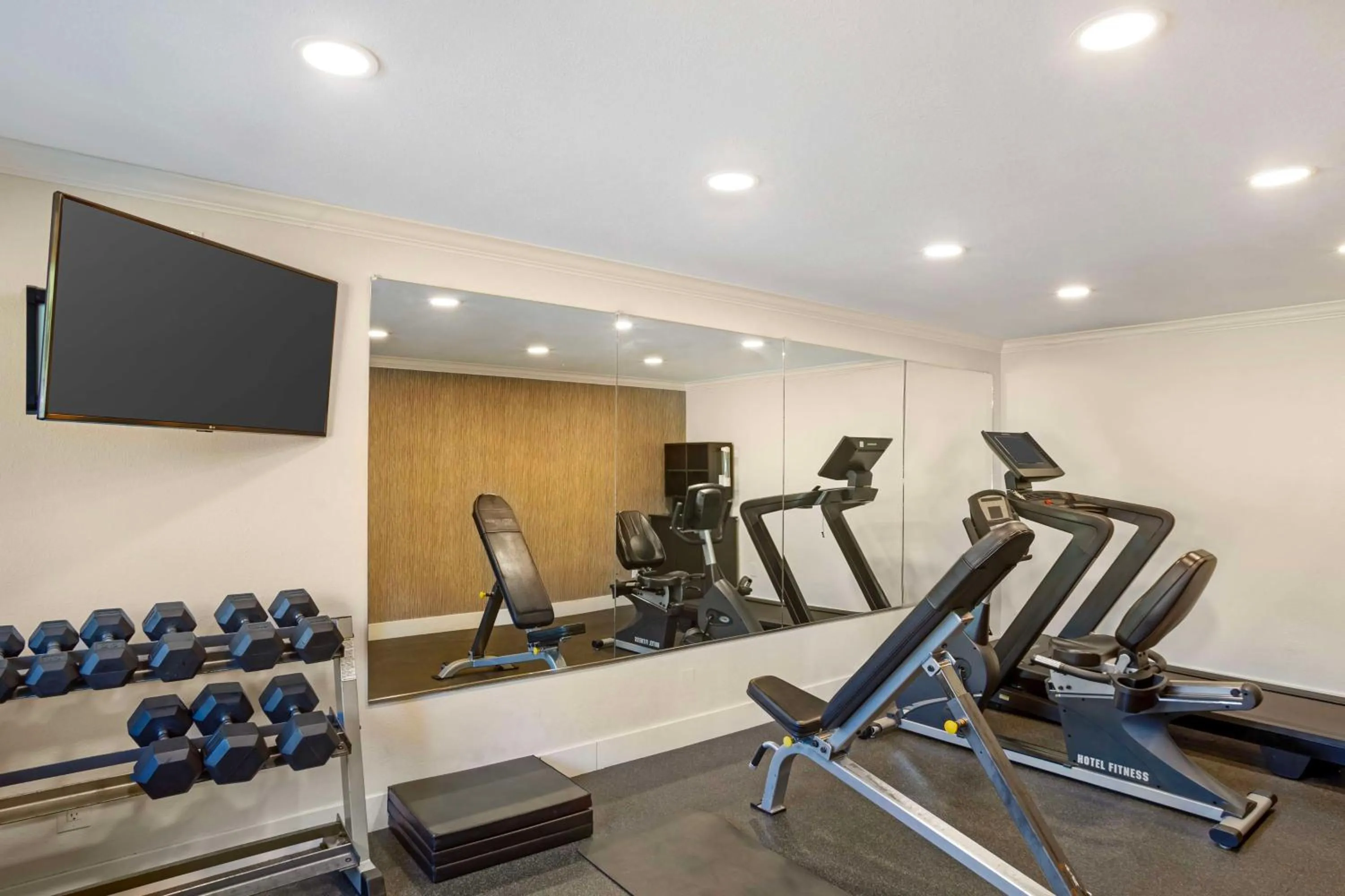 Fitness centre/facilities in Best Western Shadow Inn