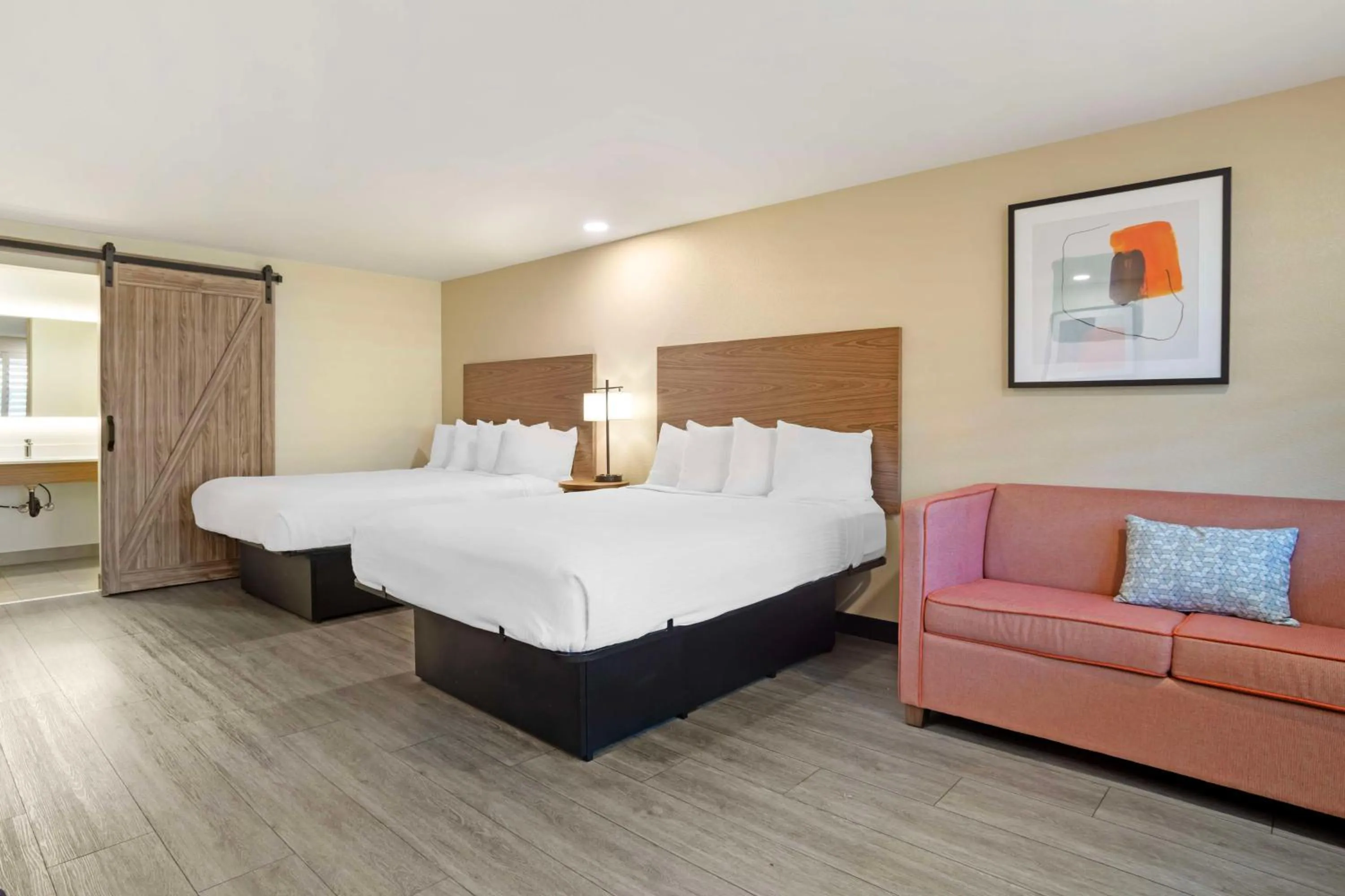 Bedroom, Bed in Best Western Shadow Inn