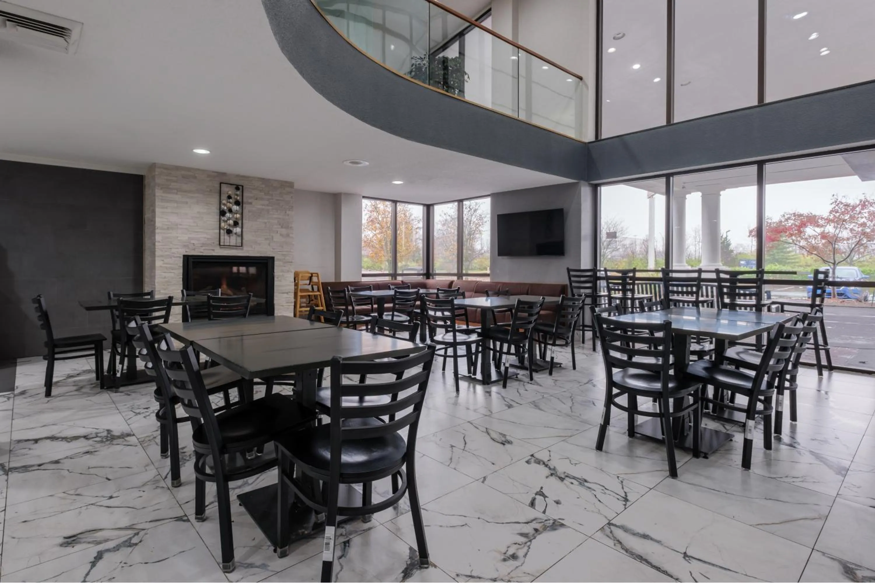 Restaurant/places to eat in Baymont by Wyndham Louisville Airport South