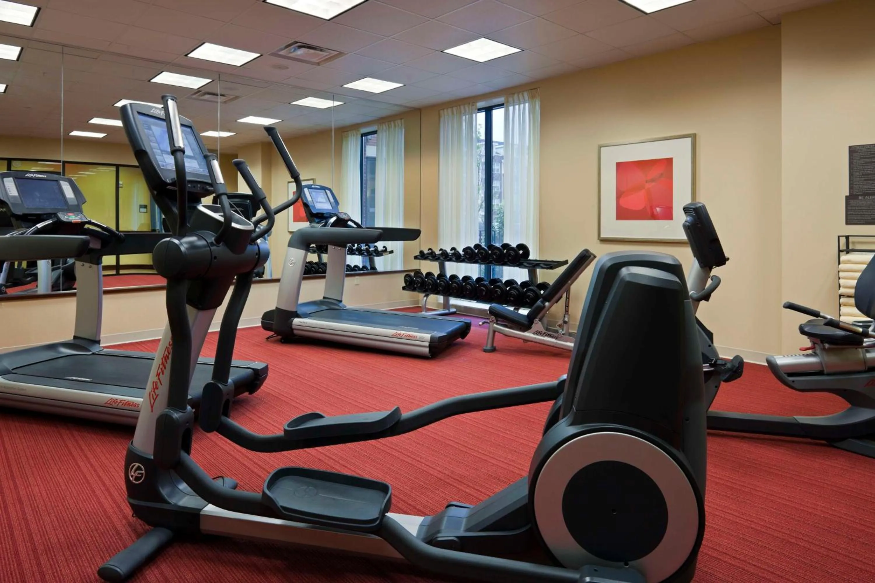 Fitness centre/facilities in Hyatt Place Chesapeake
