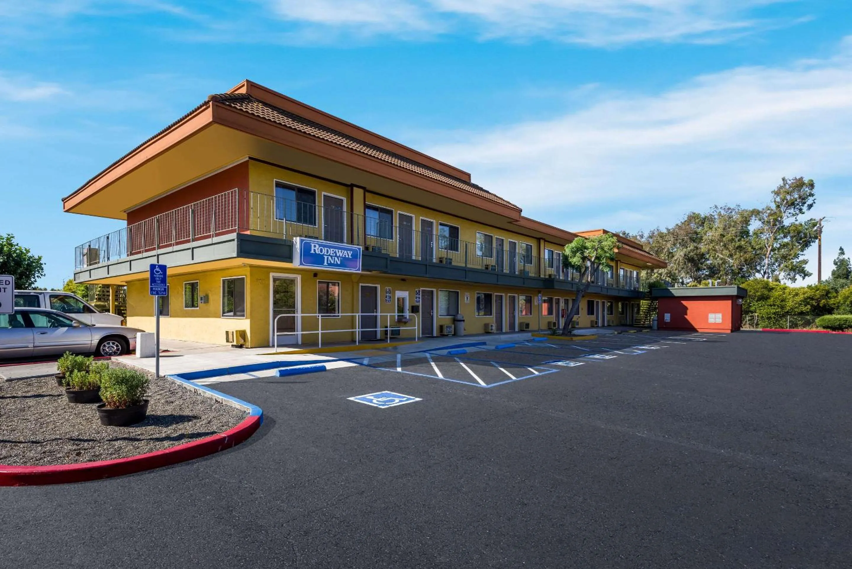 Property building in Rodeway Inn Livermore