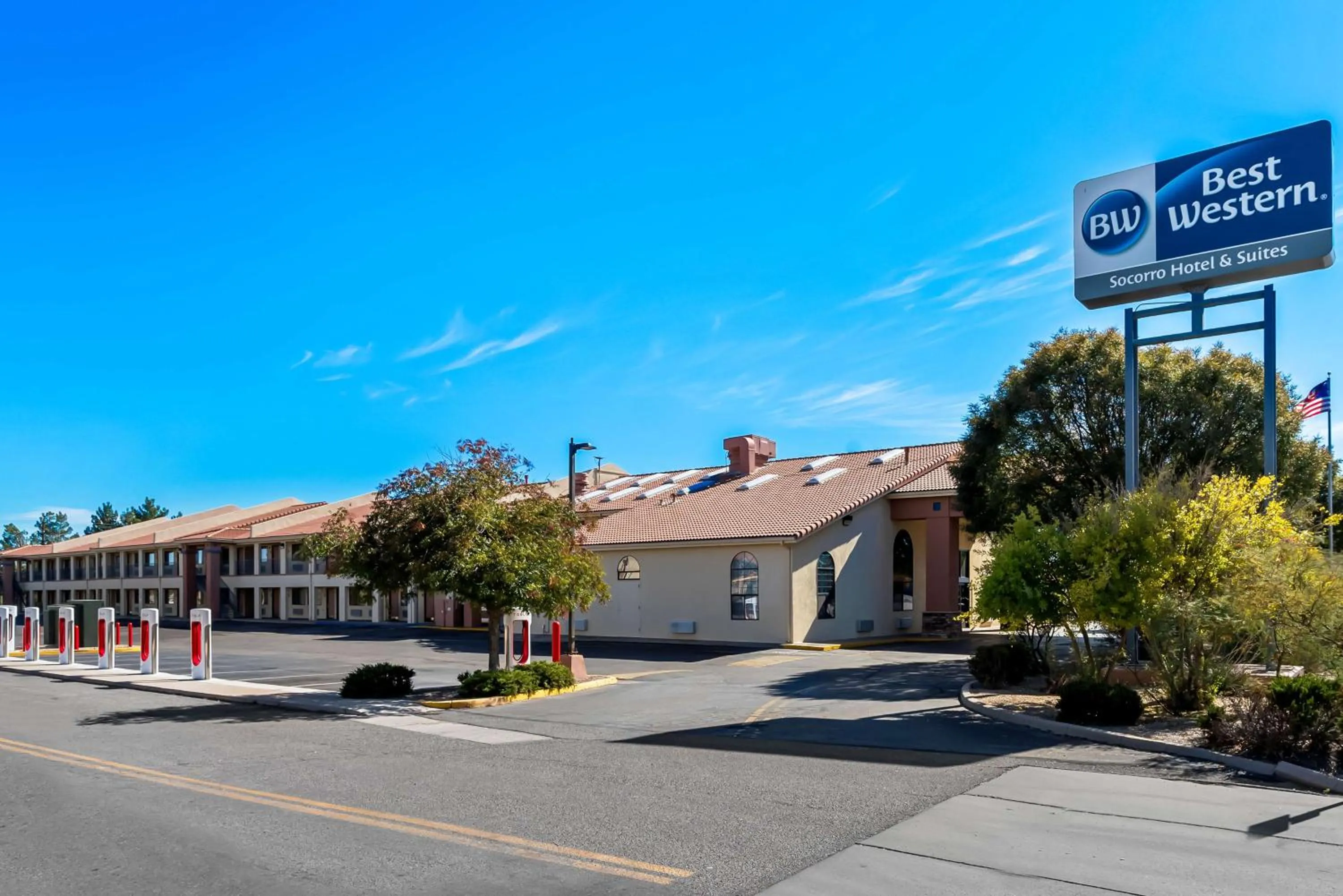 Property building in Best Western Socorro Hotel & Suites