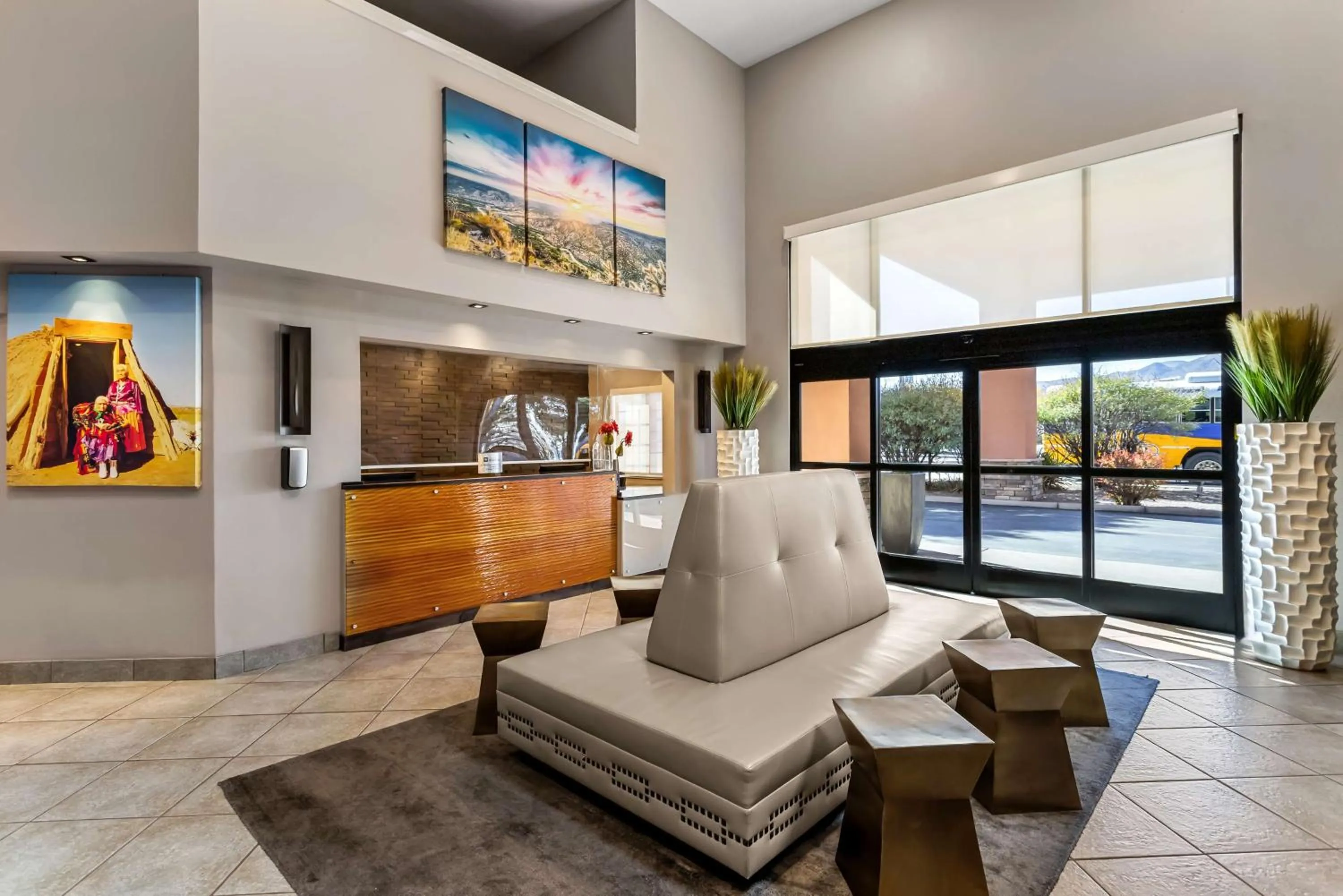 Lobby or reception in Best Western Socorro Hotel & Suites