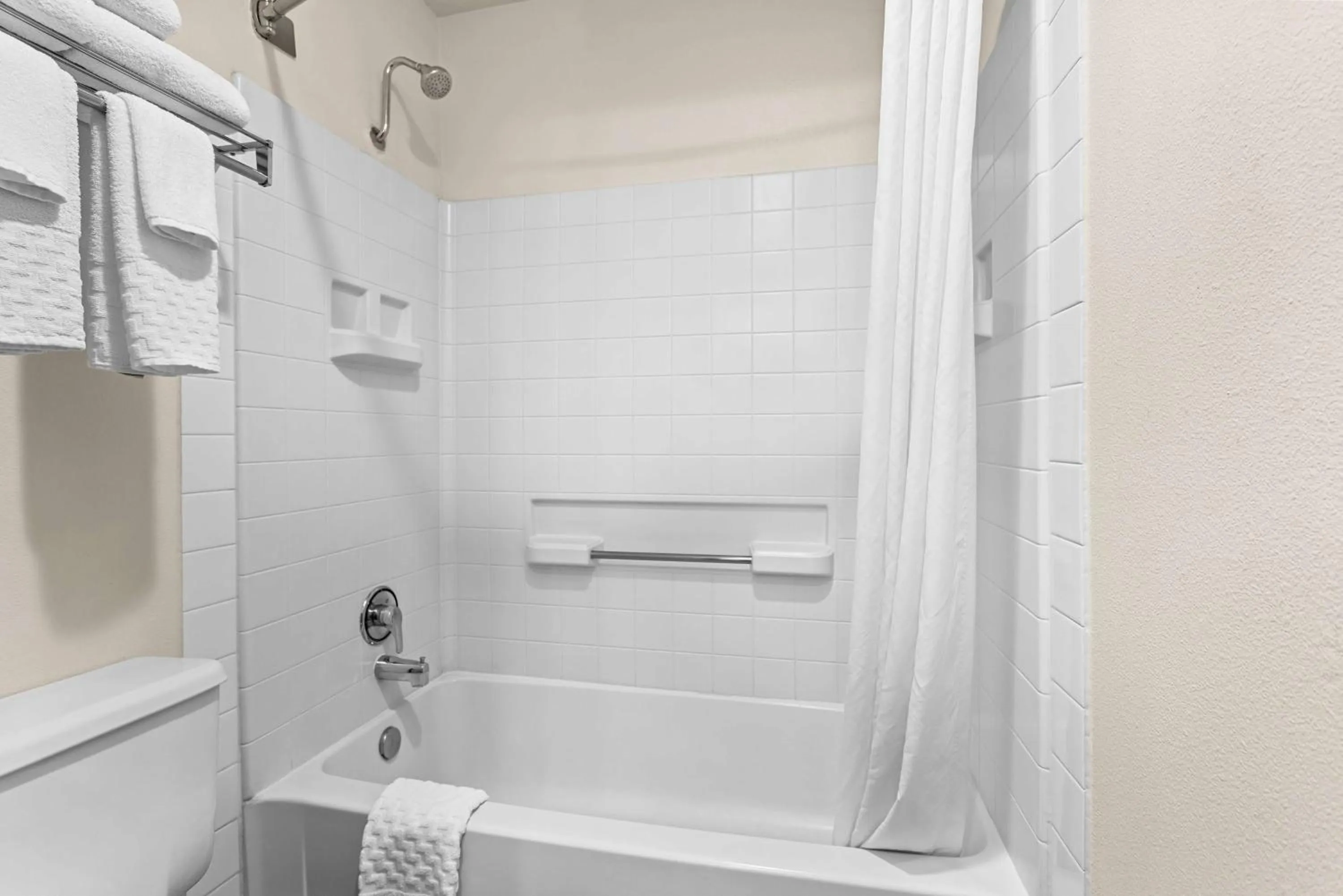 Bathroom in Best Western Socorro Hotel & Suites