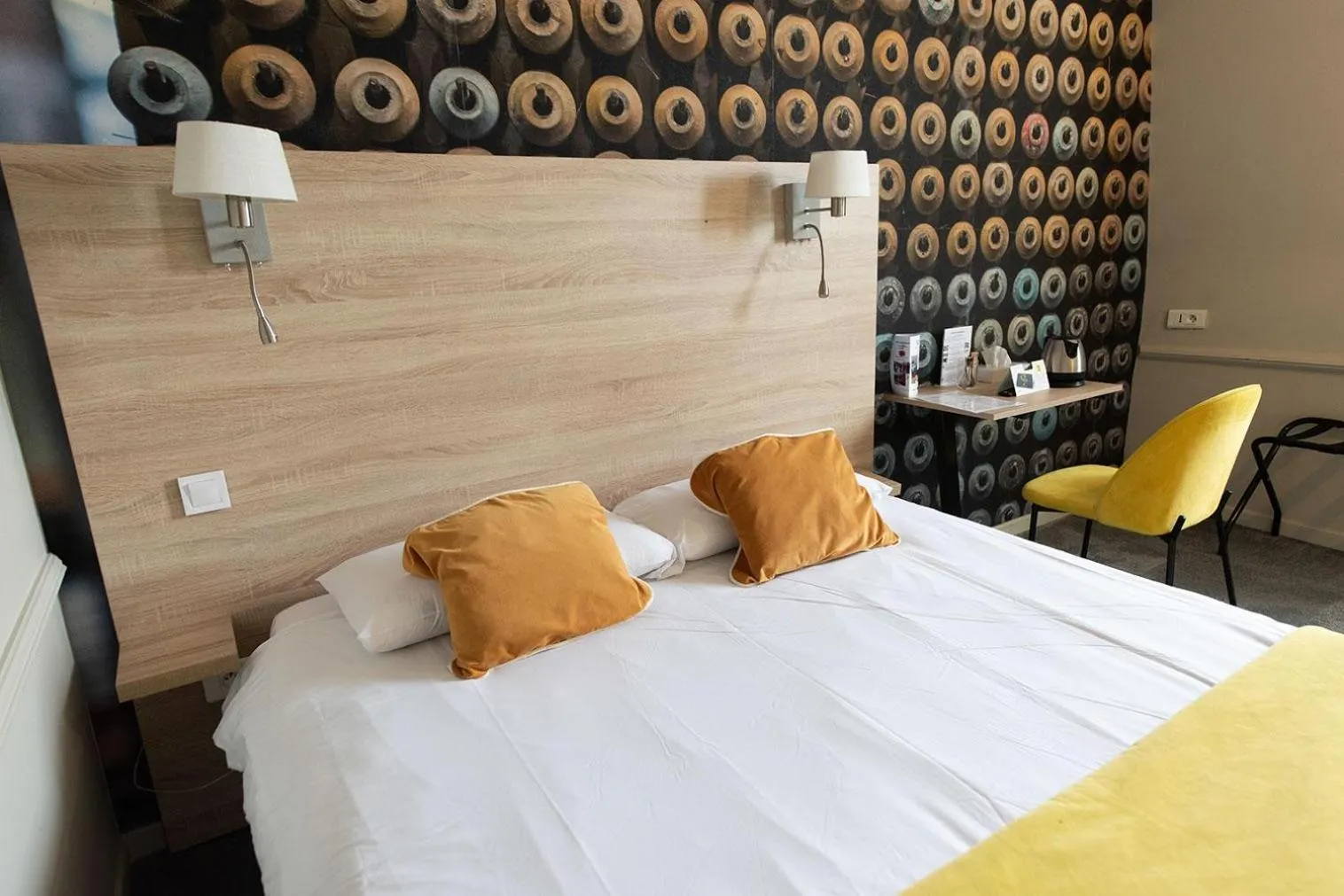 Bed in Logis - Hostellerie & Restaurant du Marché