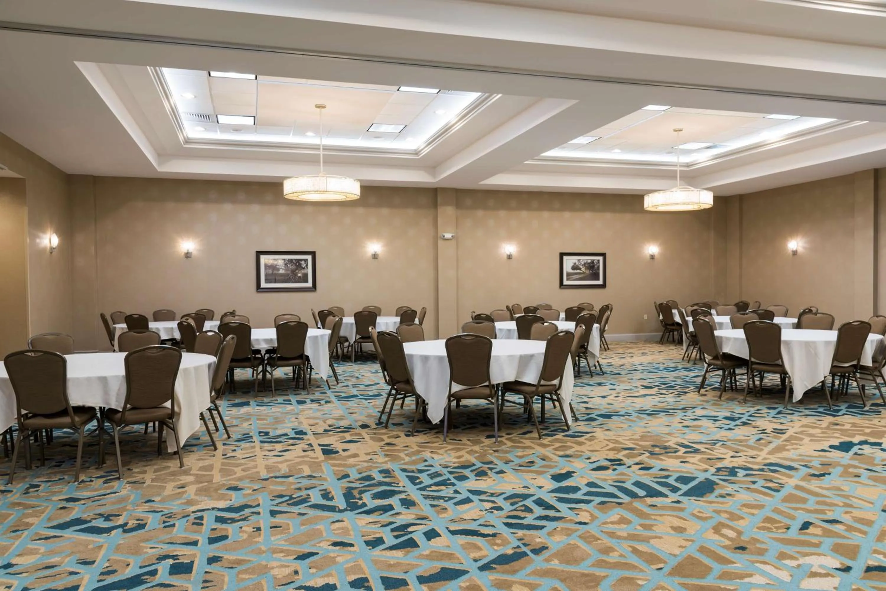 Meeting/conference room in Doubletree by Hilton Pleasant Prairie Kenosha, WI