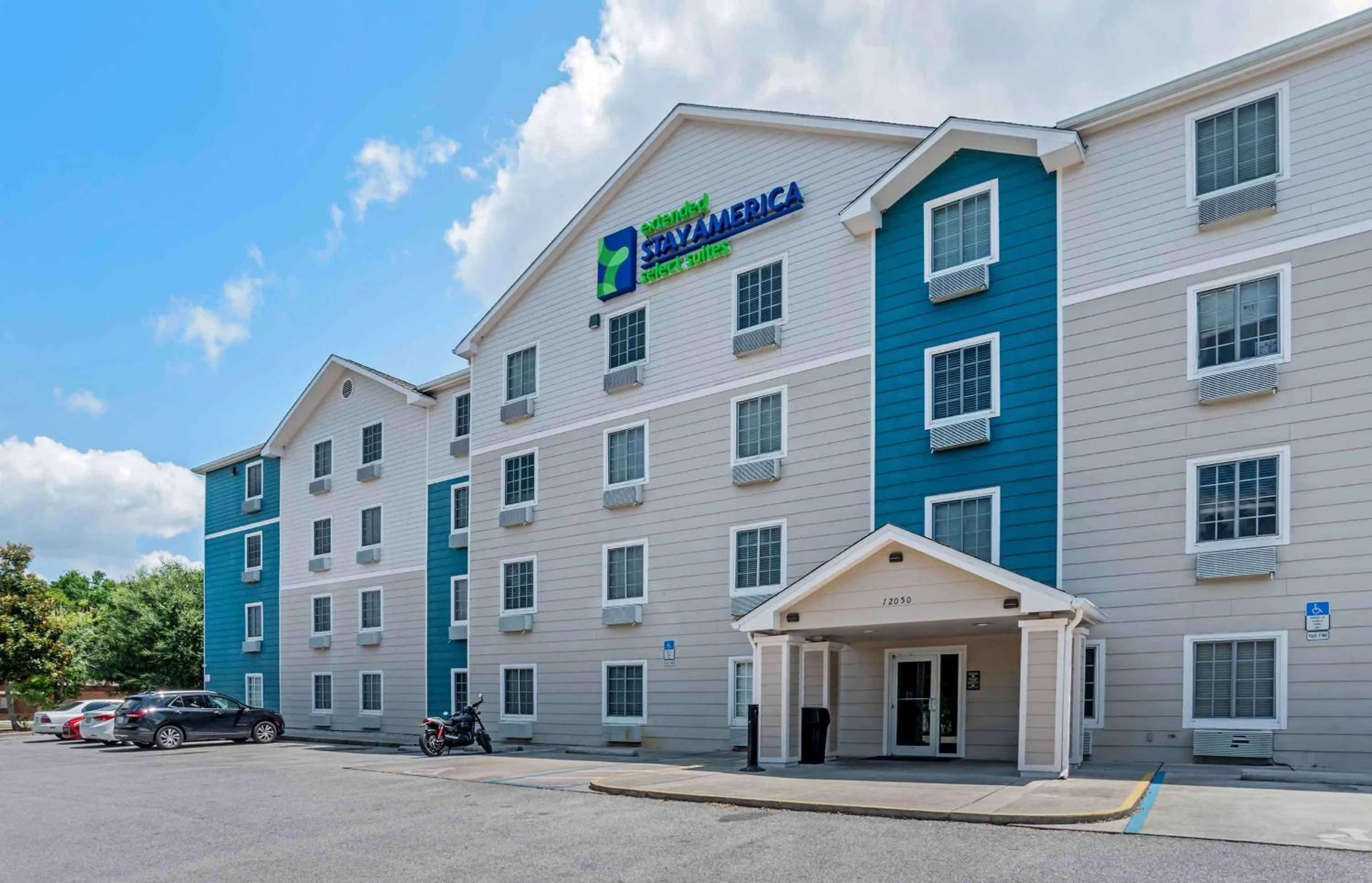 Property building in Extended Stay America Select Suites - Pensacola - Northeast
