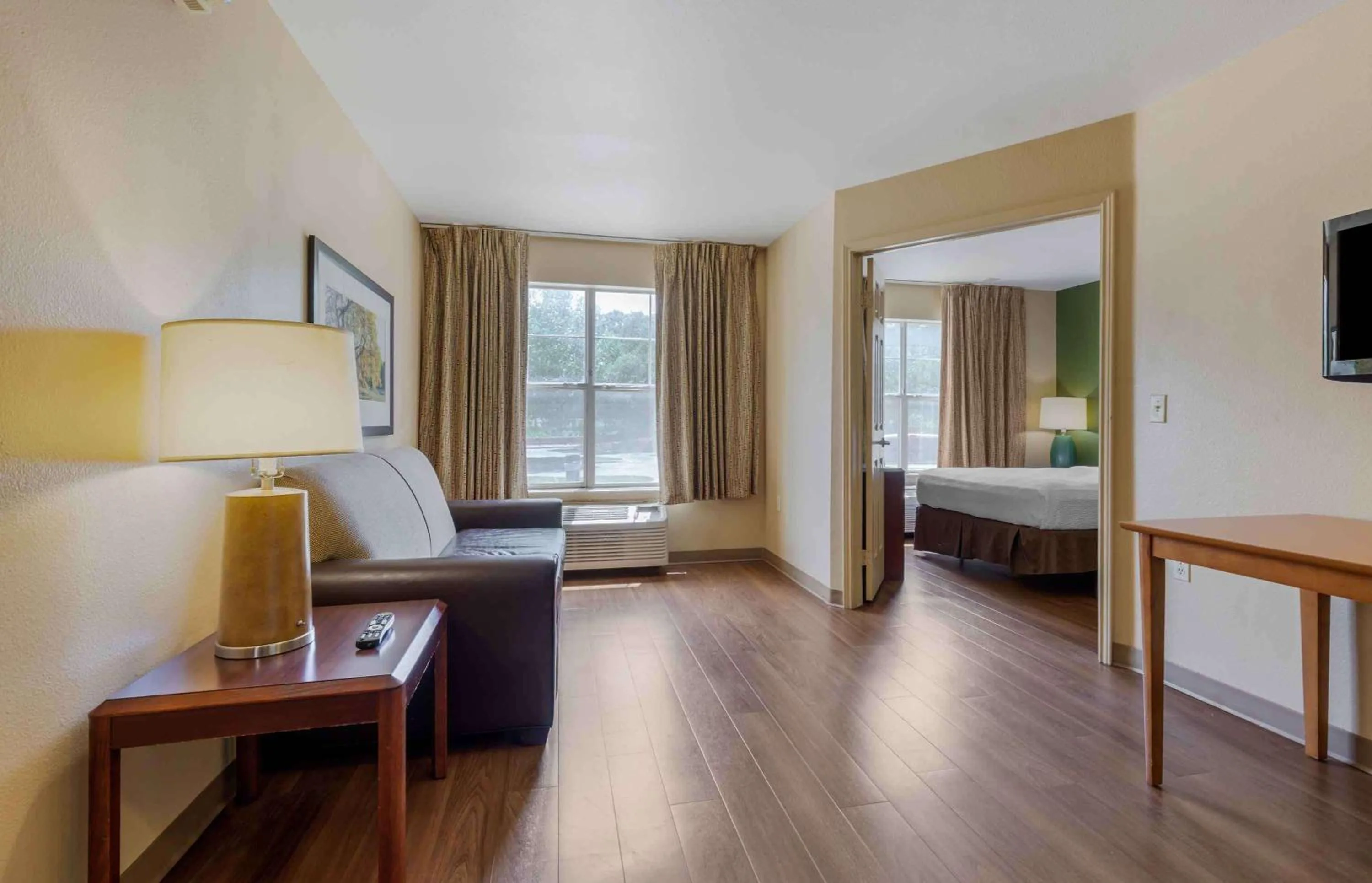 Bedroom, Bed in Extended Stay America Suites - Austin - Northwest - Research Park