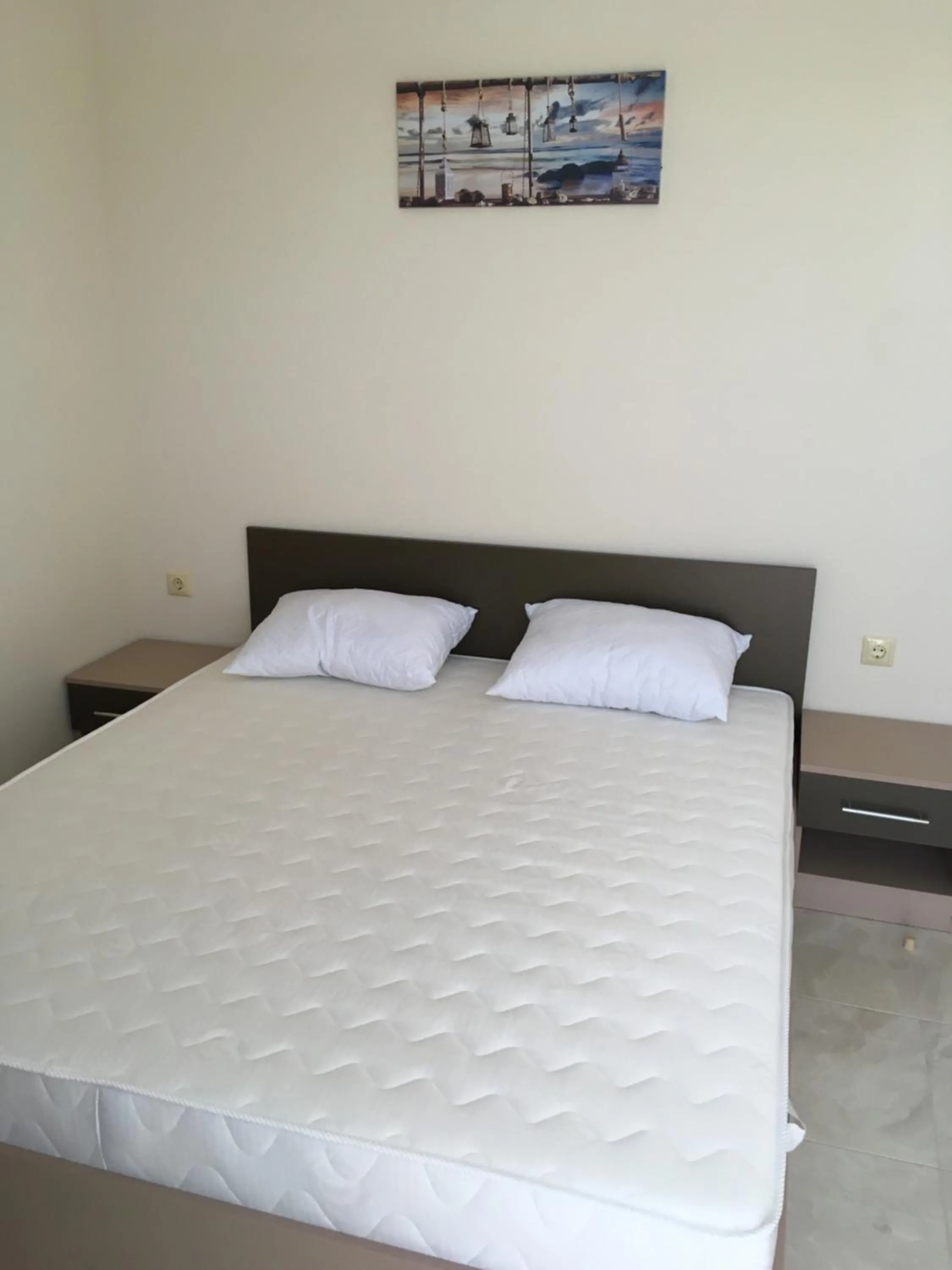 Bed in Vase Apartments