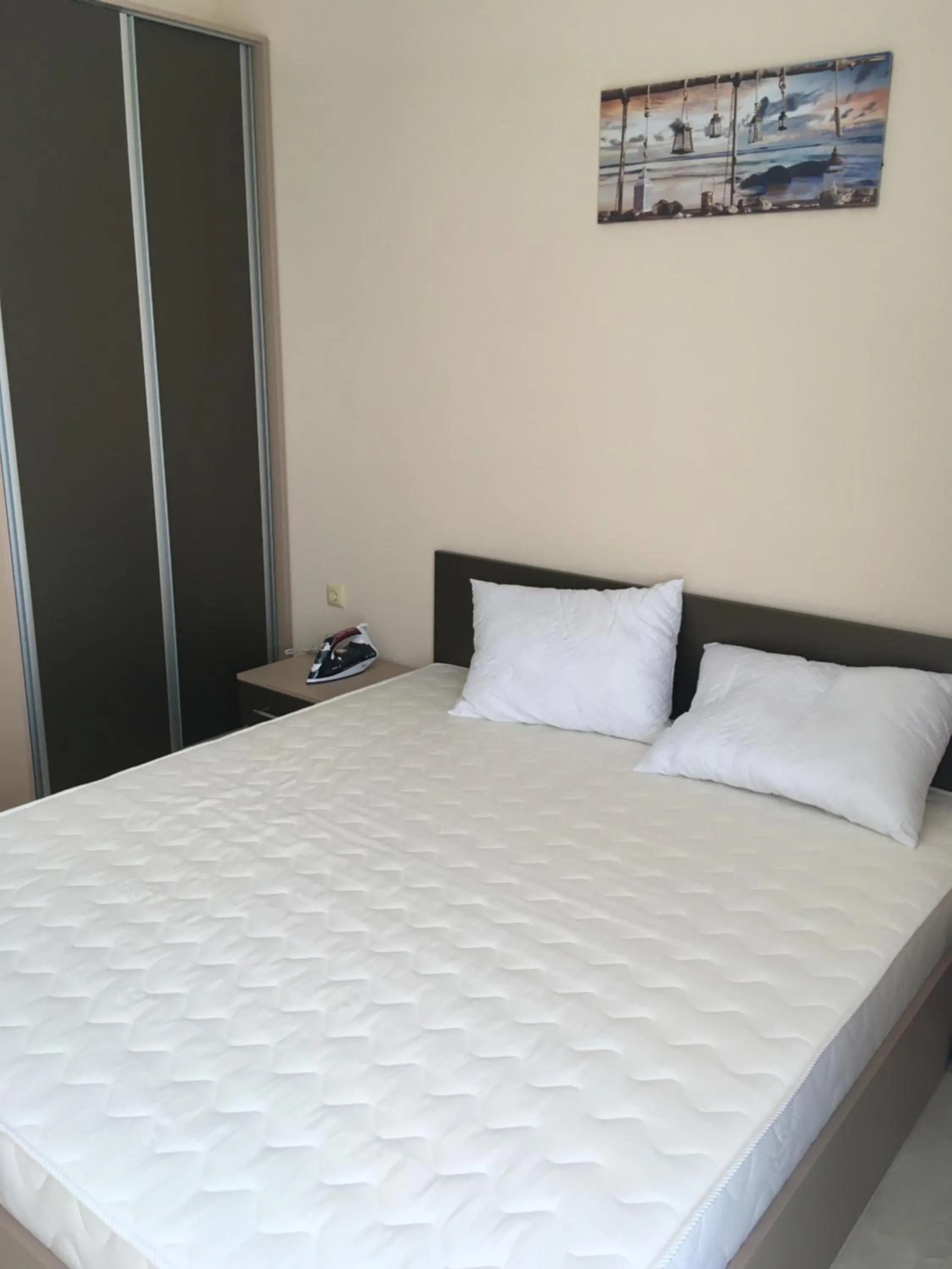 Bed in Vase Apartments