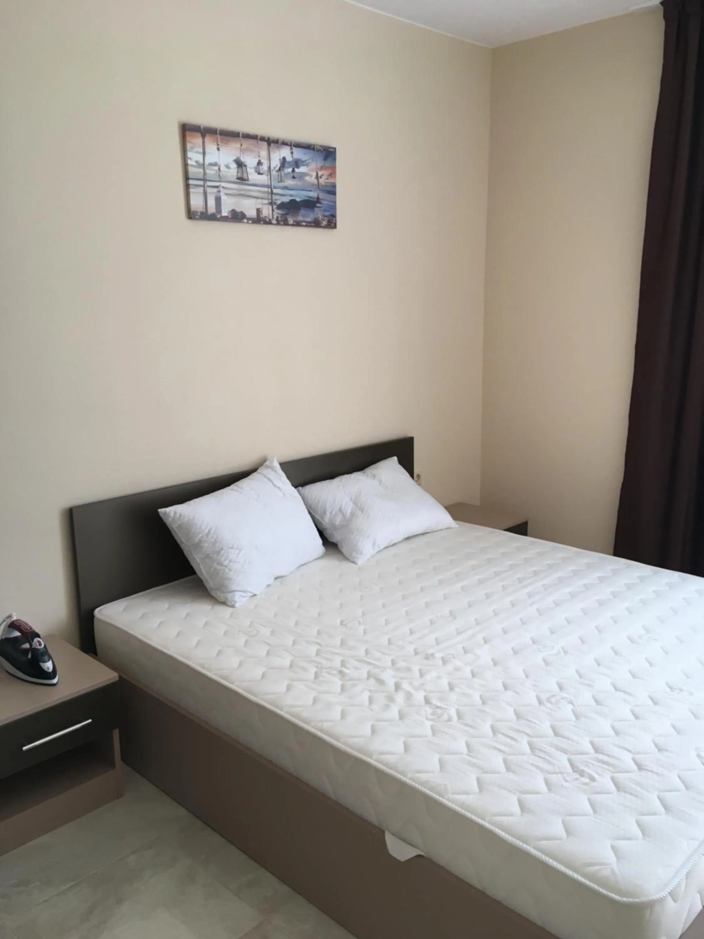 Bed in Vase Apartments