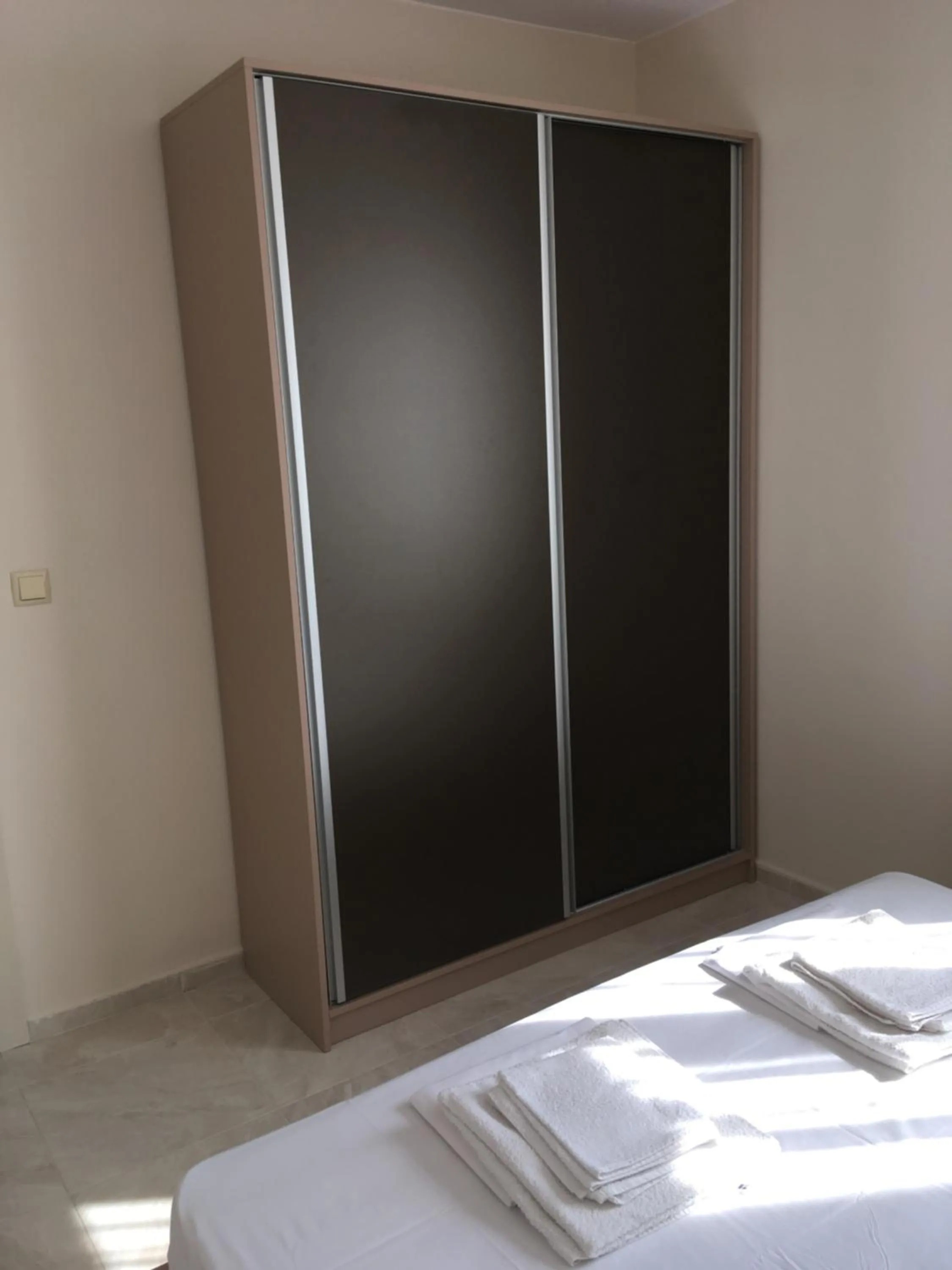 Bed in Vase Apartments