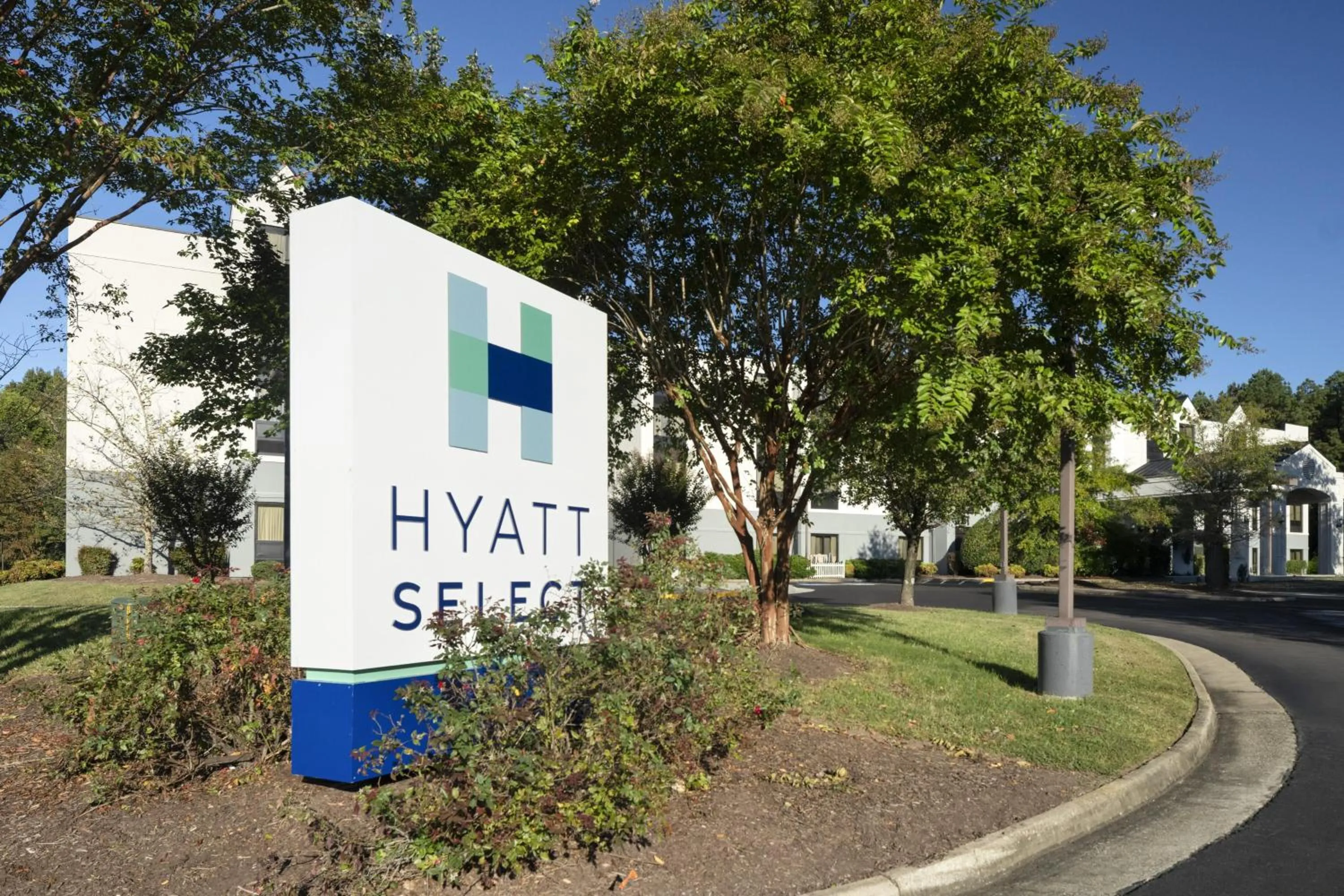 Property building in Hyatt Select Richmond Chester