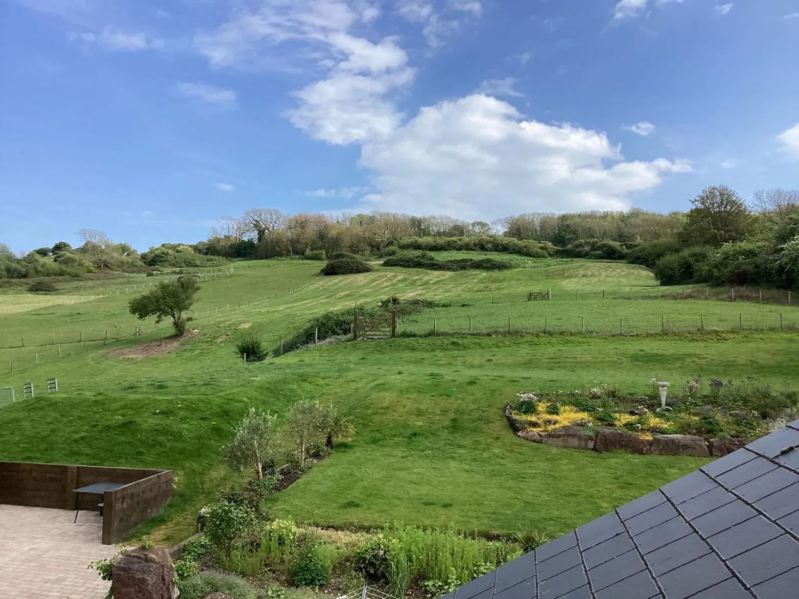 Garden view in Martlets B&B