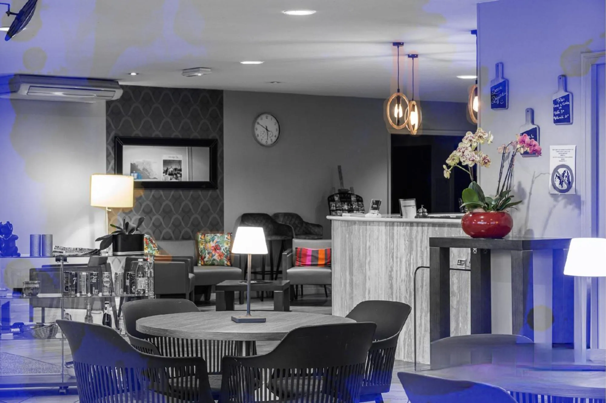 Property building in The Originals City, Hôtel L'Hippocampe, Sète Balaruc-le-Vieux