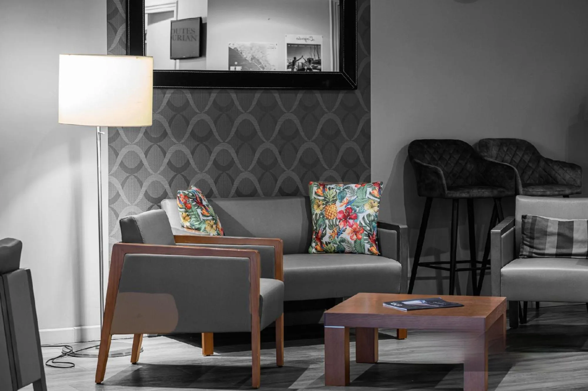 Property building in The Originals City, Hôtel L'Hippocampe, Sète Balaruc-le-Vieux