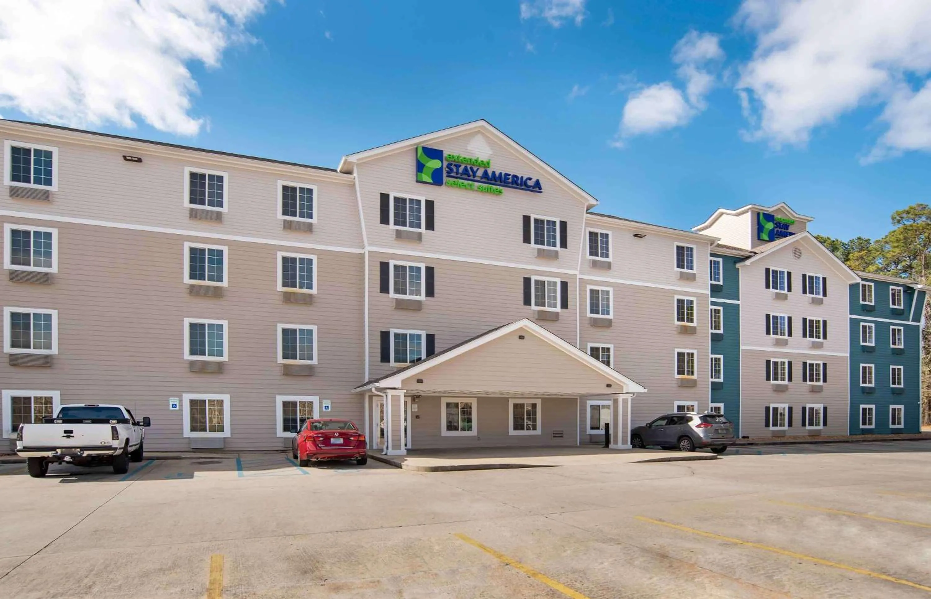 Property building in Extended Stay America Select Suites - Mobile - Daphne